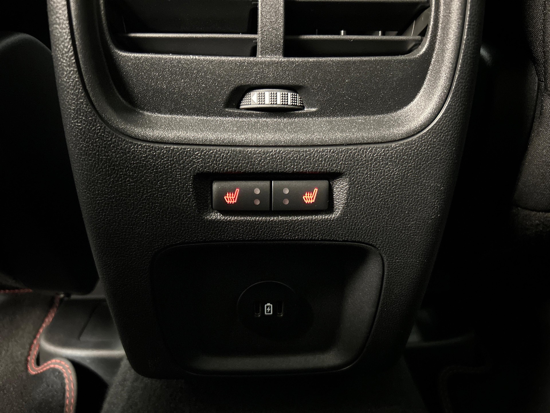 FORD Kuga 2.5 Plug-in Hybrid ST-Line-image-14