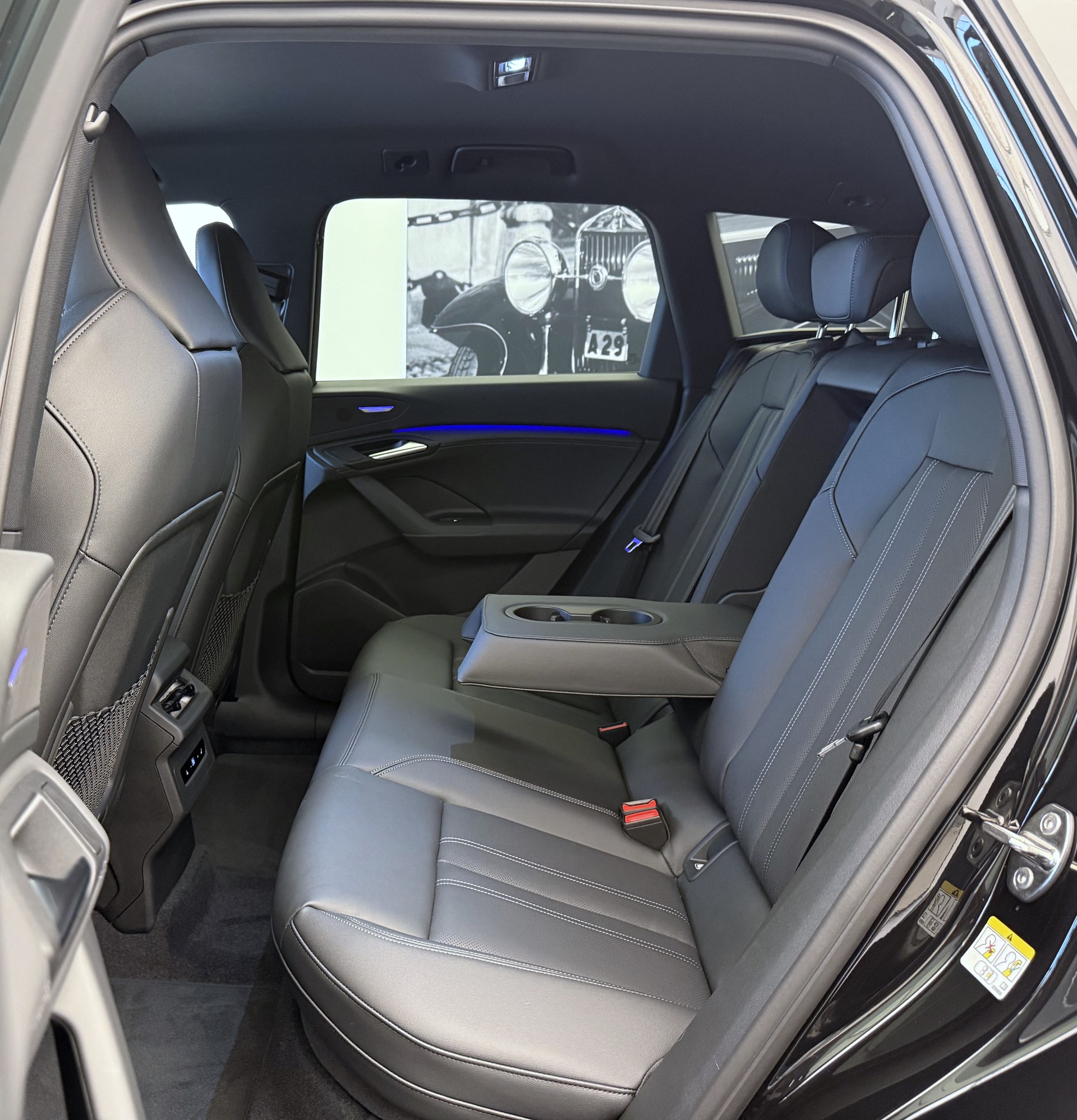 AUDI Q6 e-tron quattro-image-18