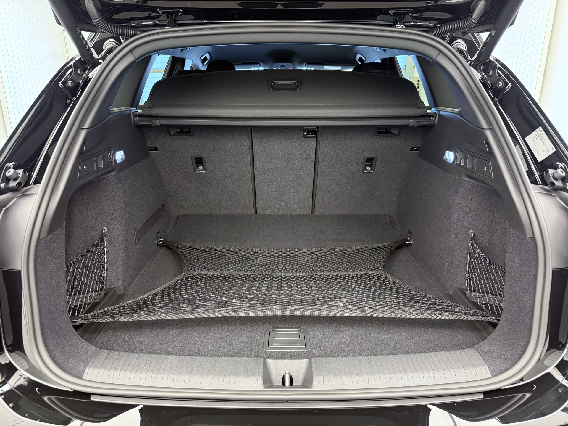 AUDI Q6 e-tron quattro-image-19
