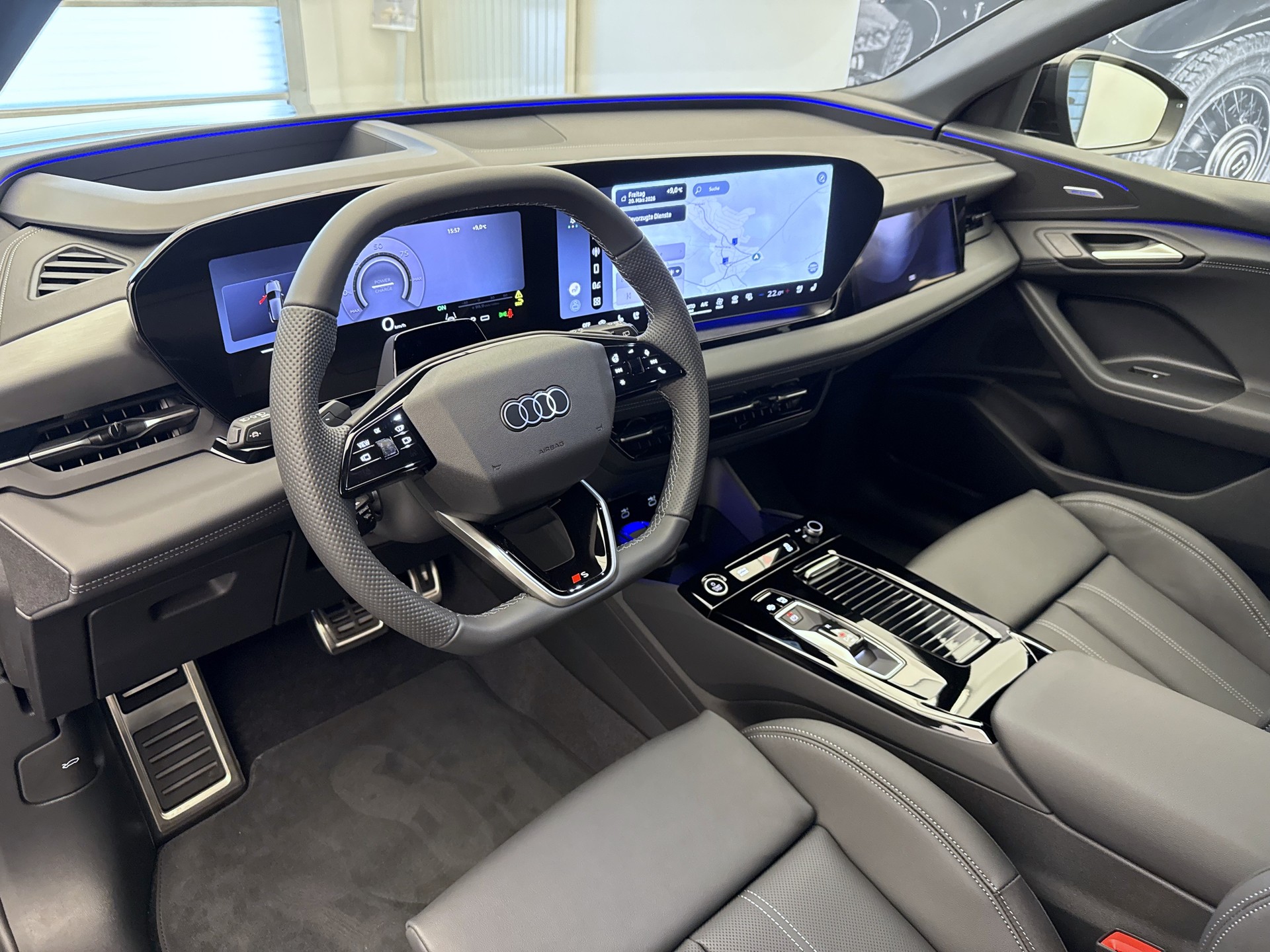 AUDI Q6 e-tron quattro-image-6