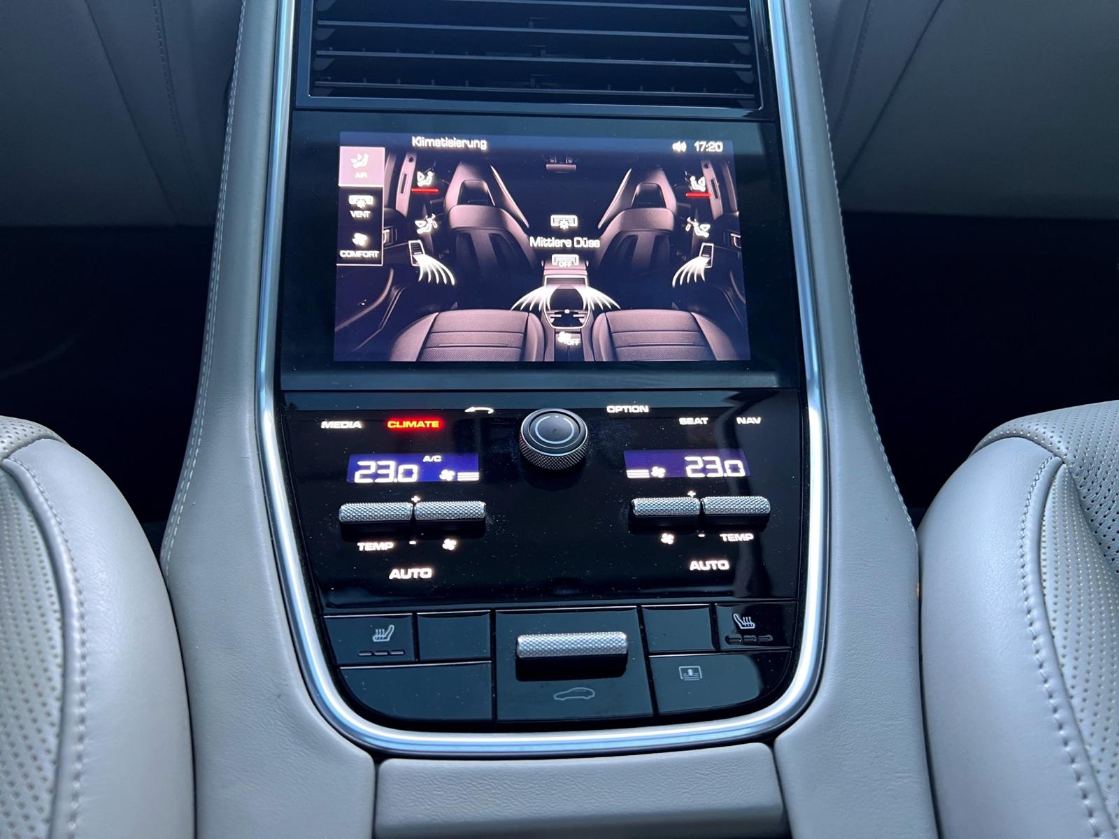 PORSCHE Panamera 4S Diesel PDK-image-22