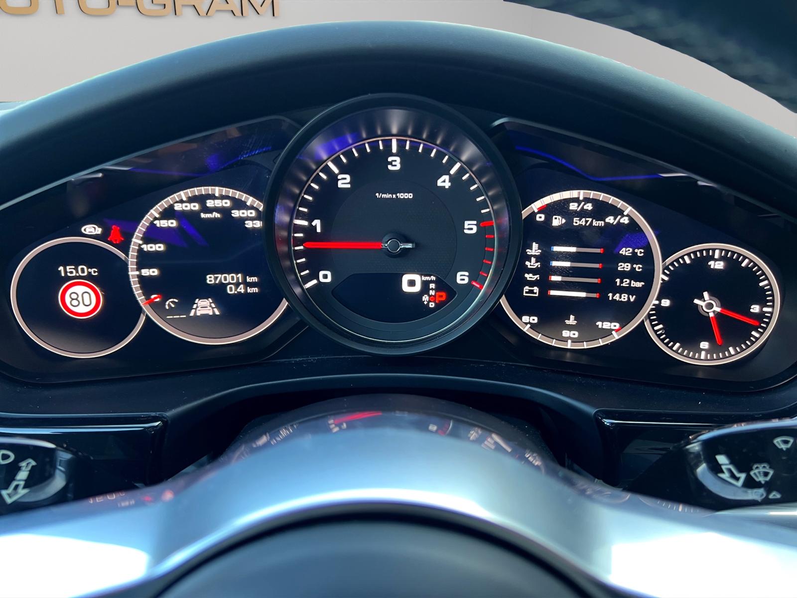 PORSCHE Panamera 4S Diesel PDK-image-19