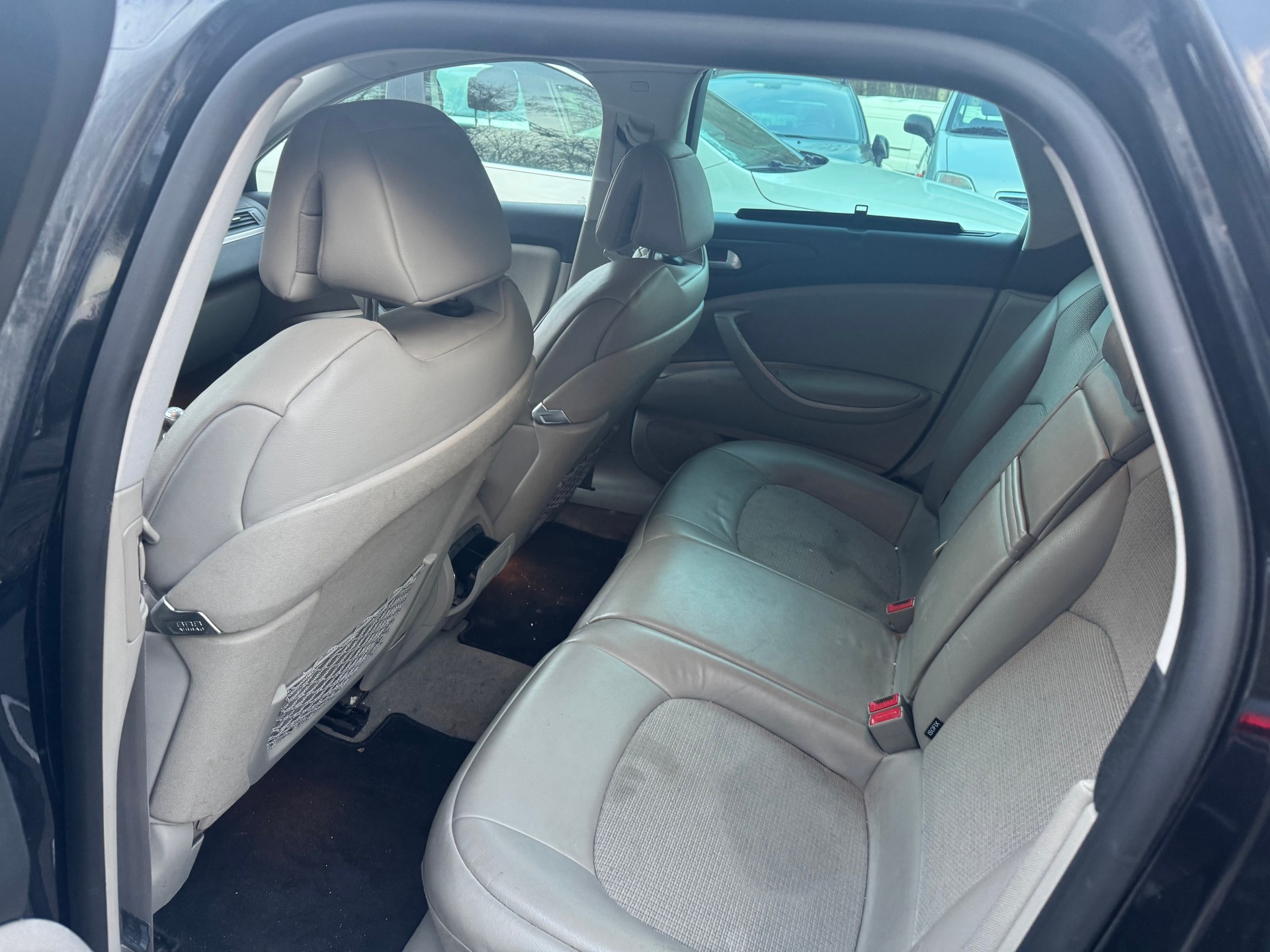 CITROEN C5 Tourer 2.2 HDi Dynamique+-image-6