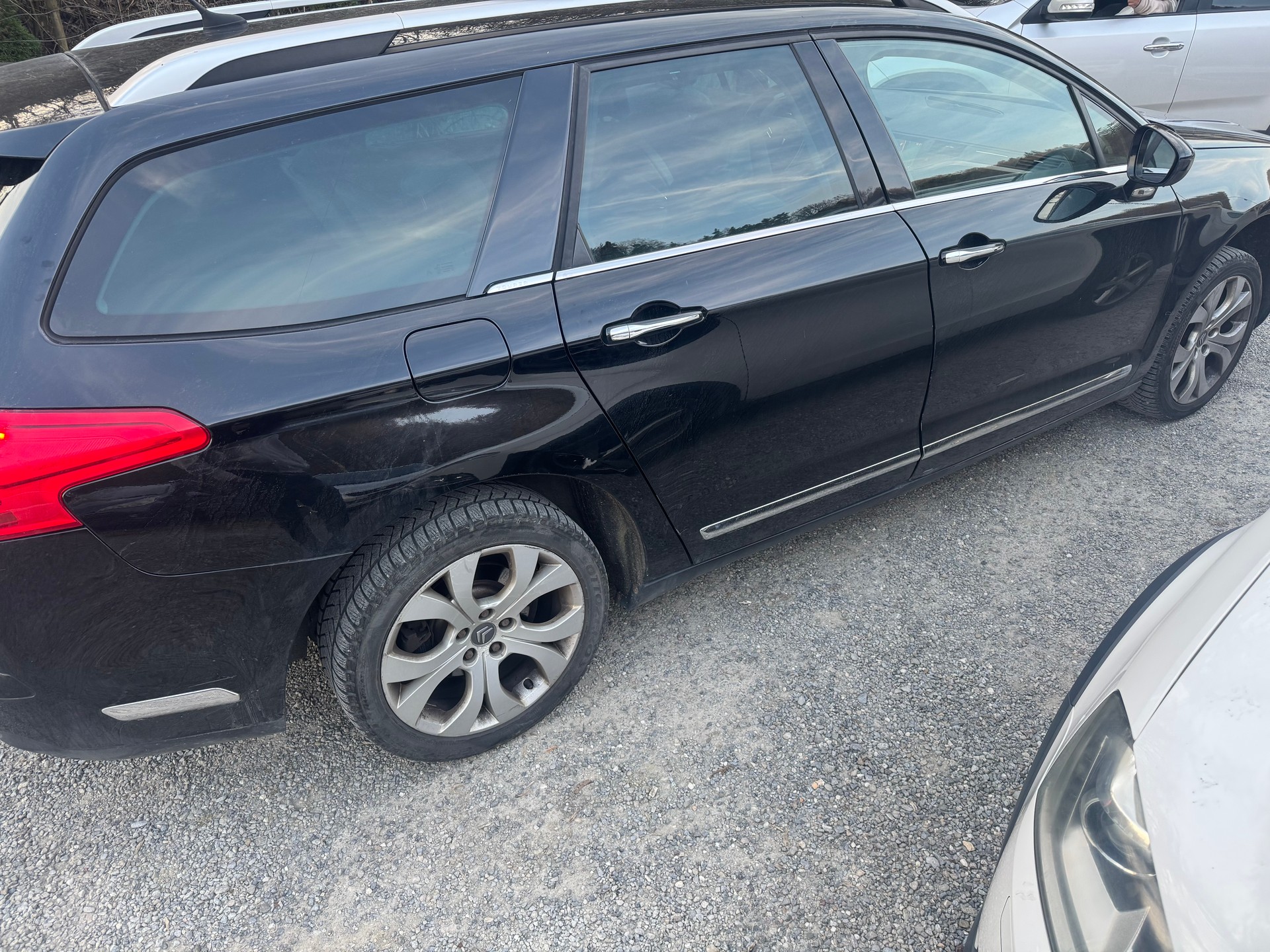 CITROEN C5 Tourer 2.2 HDi Dynamique+-image-4