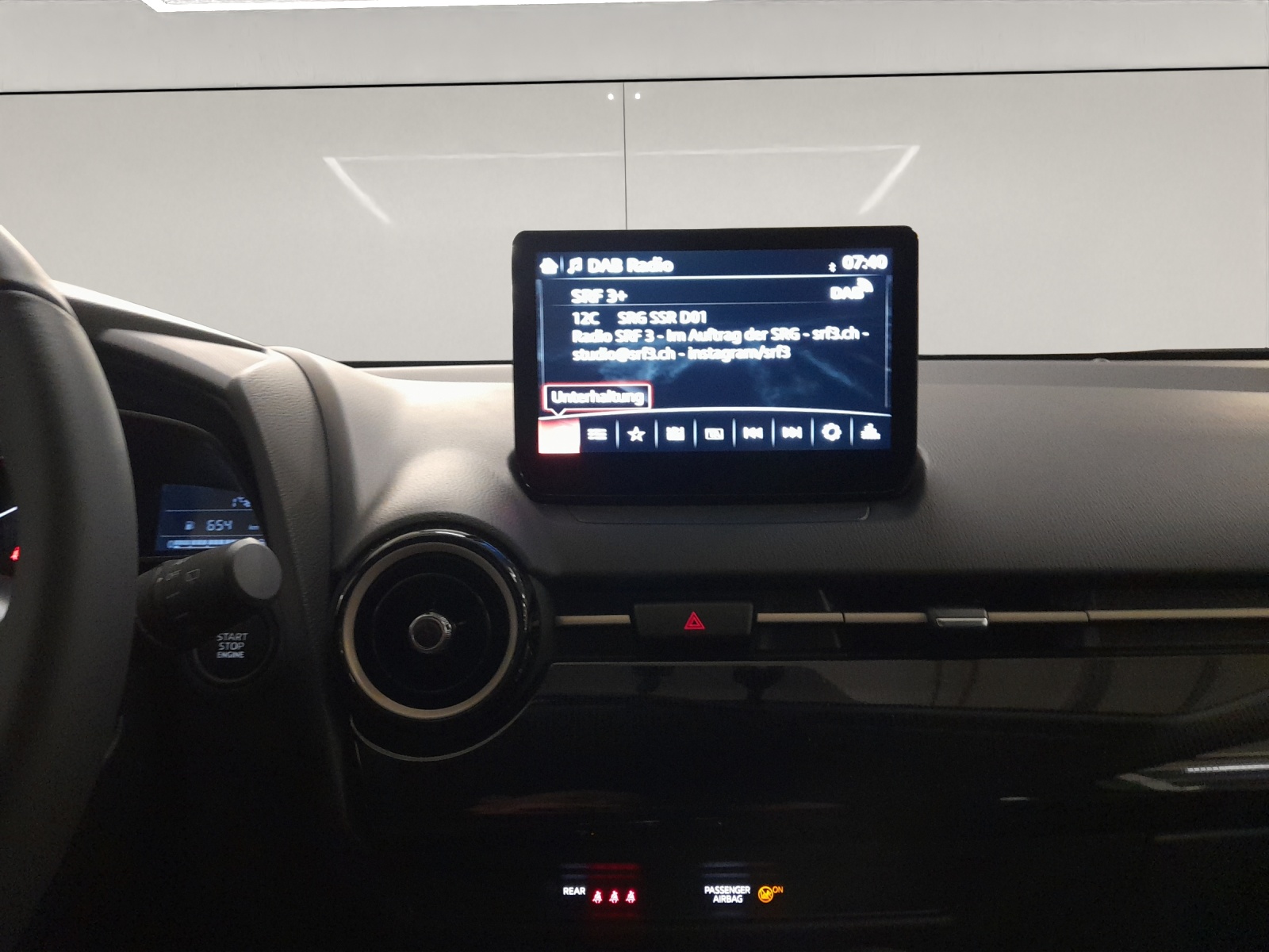 MAZDA 2 1.5 90 Centre-Line-image-9