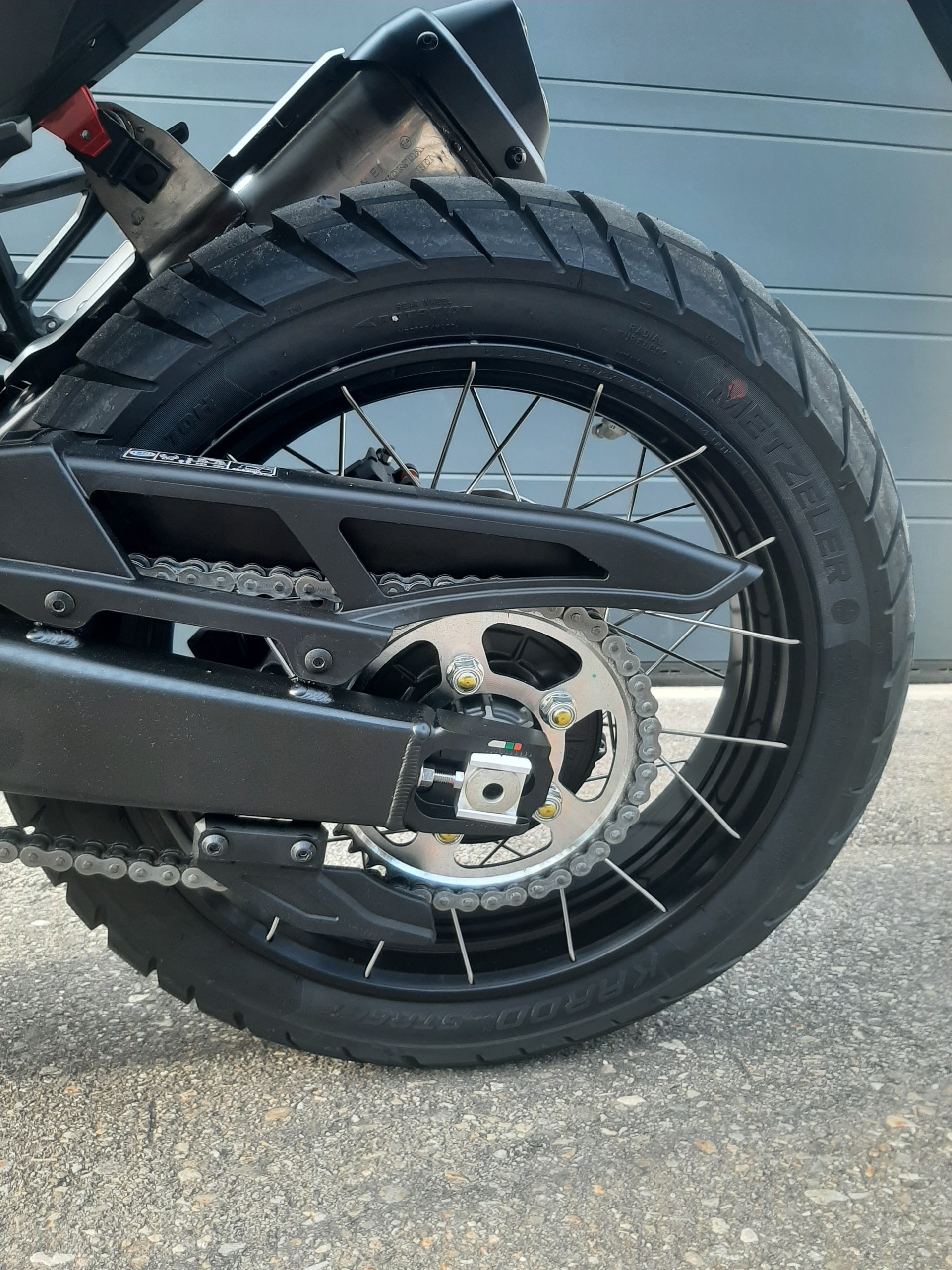 HONDA CRF 1100 DCT Africa Twin E-Fahrwerk-showroom-element-3