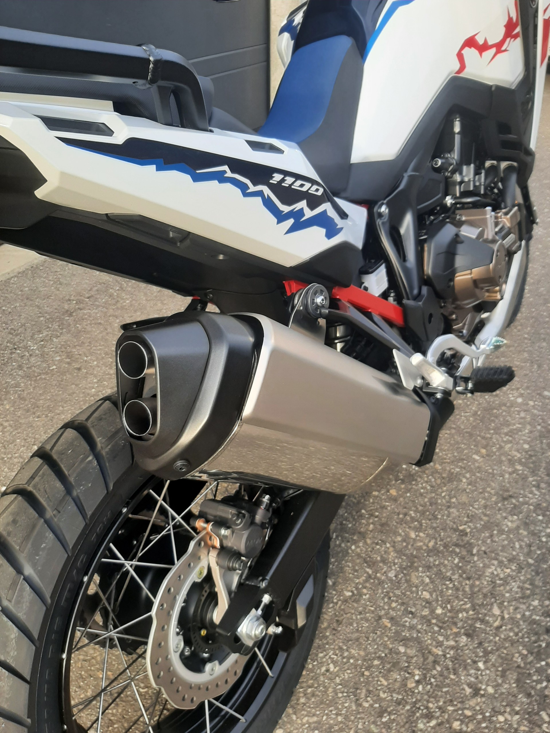 HONDA CRF 1100 DCT Africa Twin E-Fahrwerk-image-10