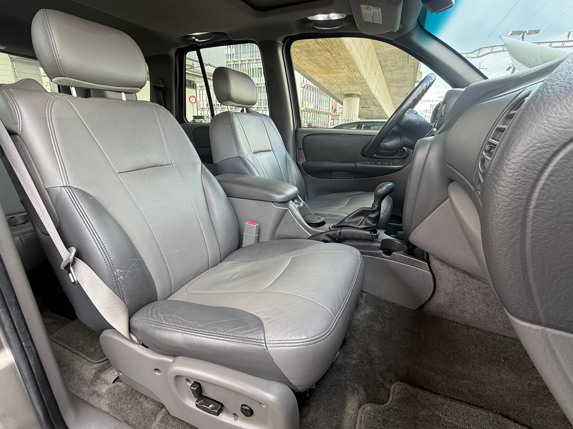 CHEVROLET TrailBlazer 4.2 LTZ-image-12