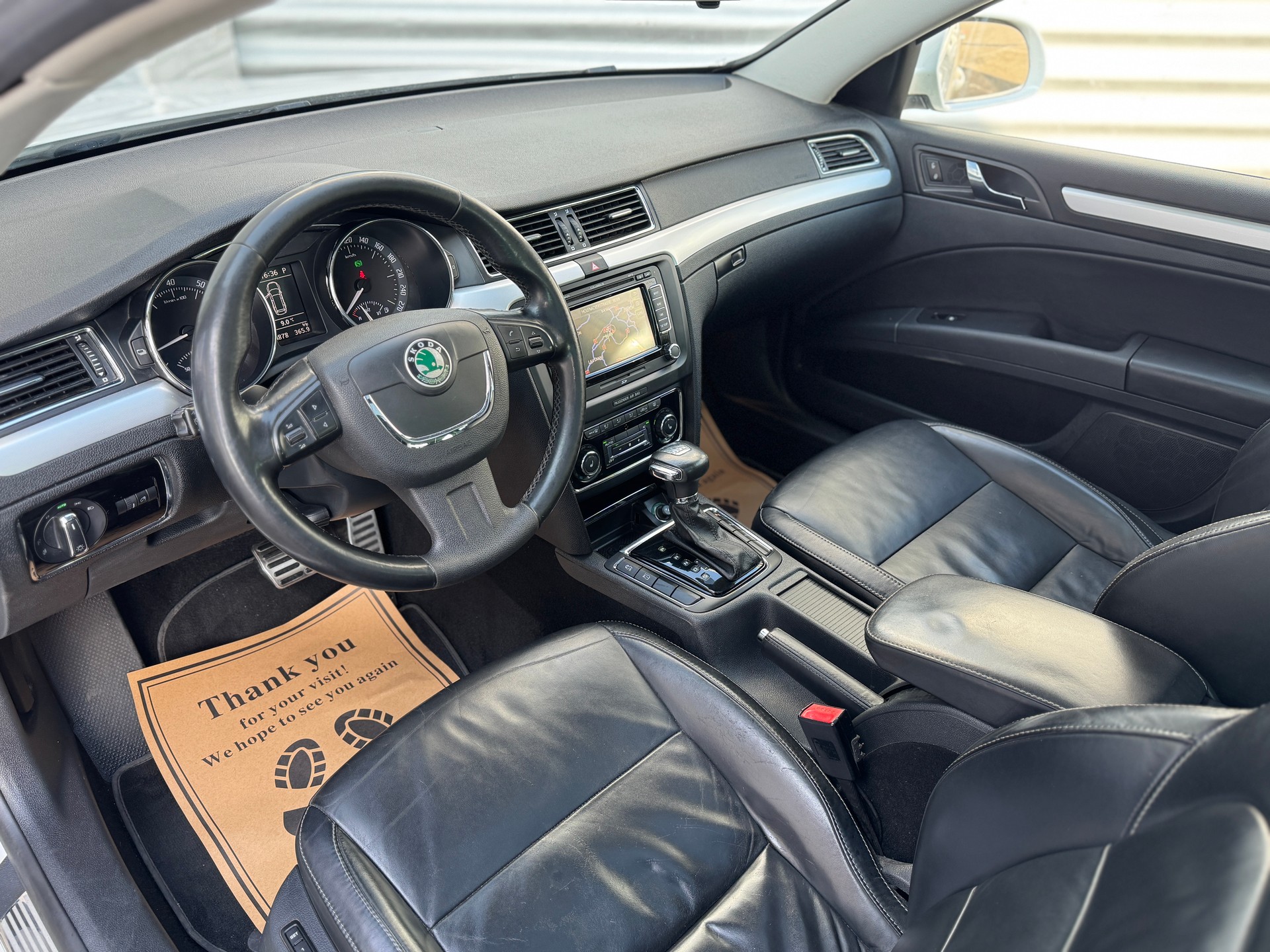 SKODA Superb Combi 2.0 TSI Ambition DSG-image-6