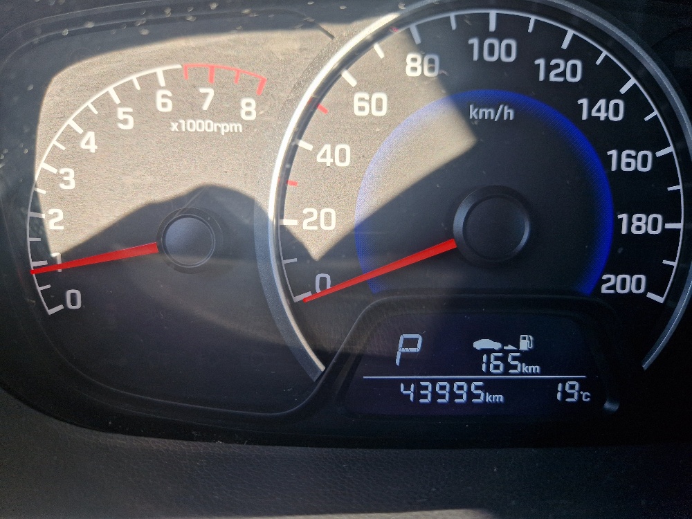 HYUNDAI i10 1.2 Amplia Automatic-image-10