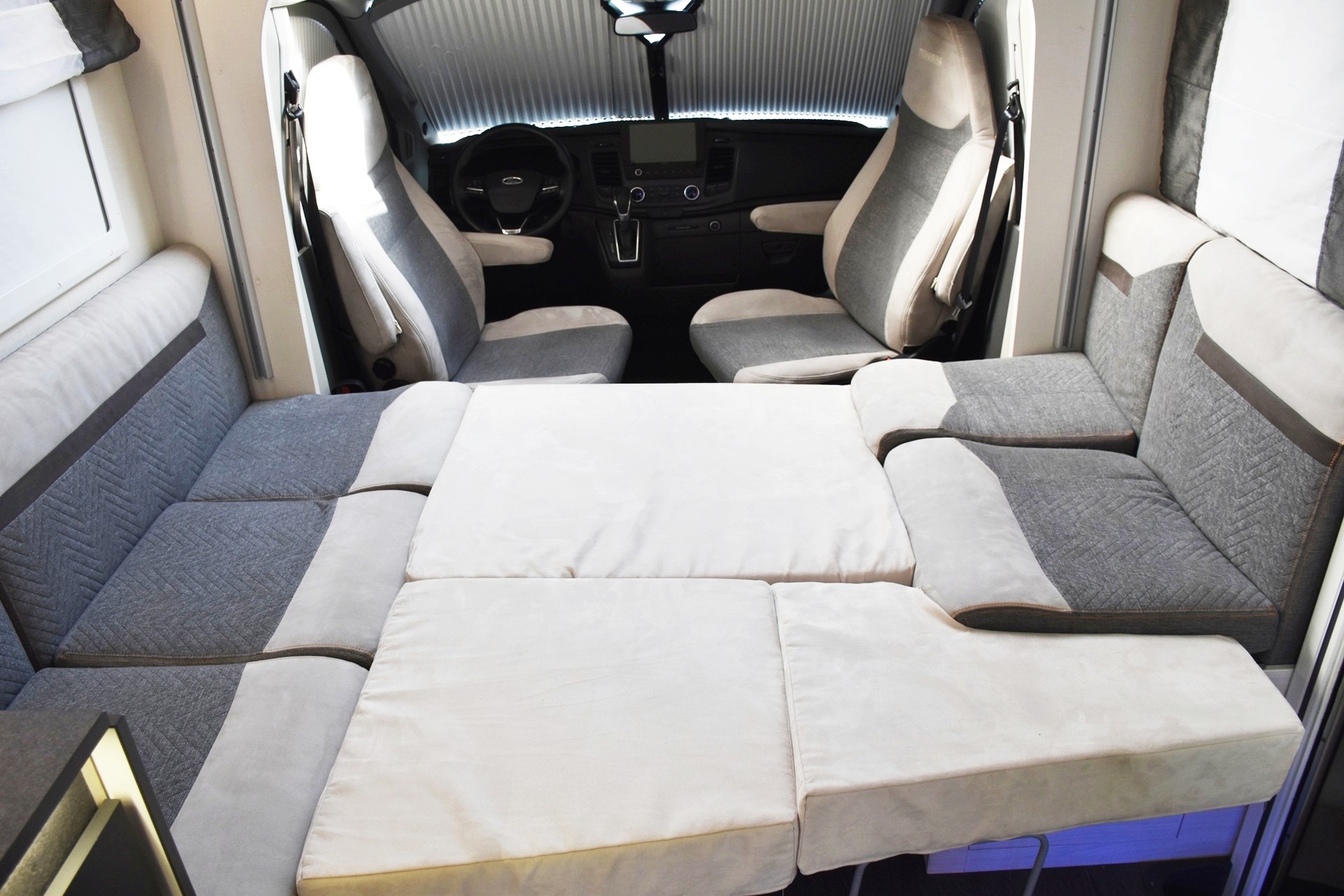CHAUSSON 650 TITANIUM PREMIUM 2,0 TDCI DIESEL AUTOMAT FORD-image-4