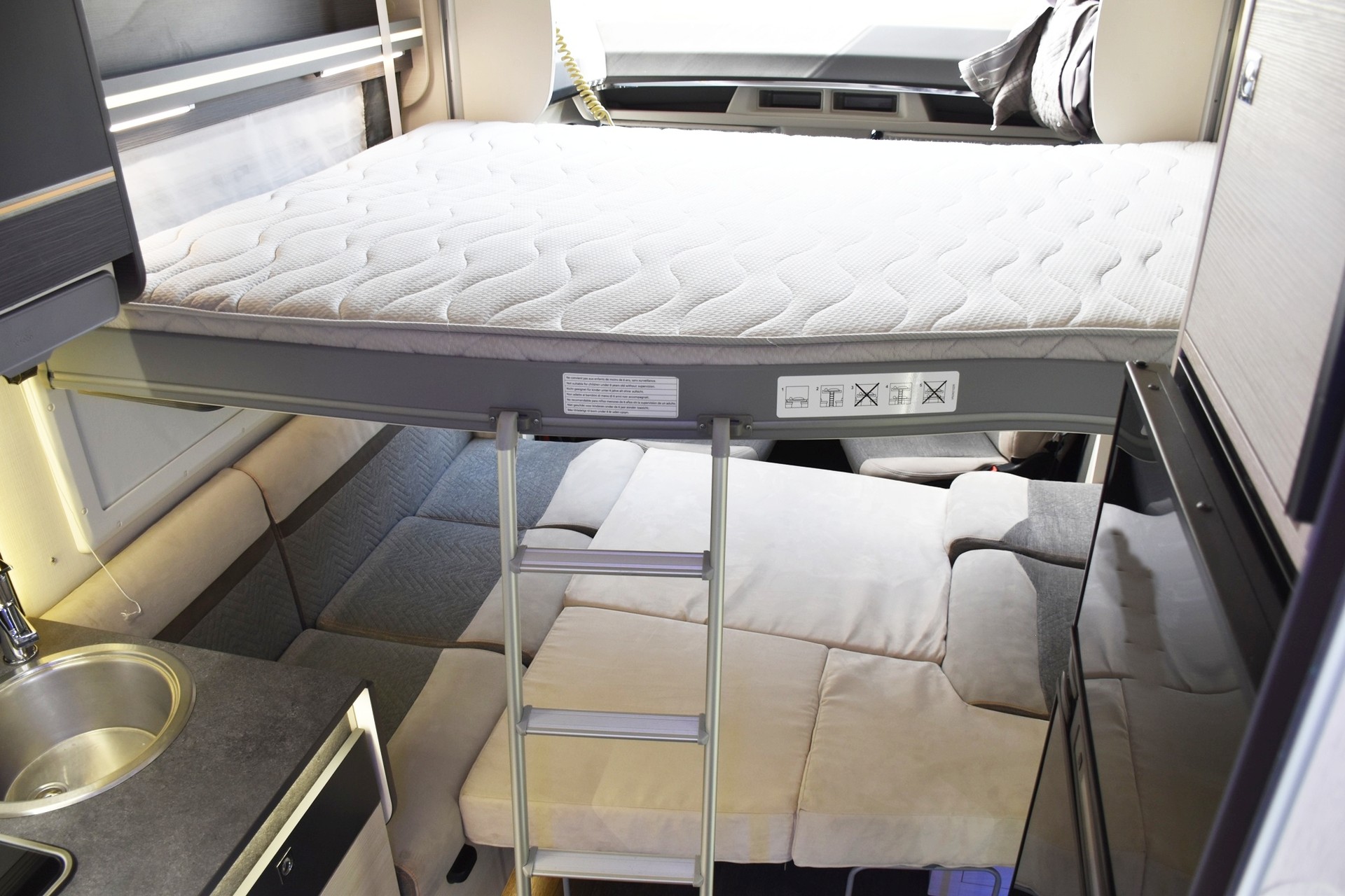 CHAUSSON 650 TITANIUM PREMIUM 2,0 TDCI DIESEL AUTOMAT FORD-image-3