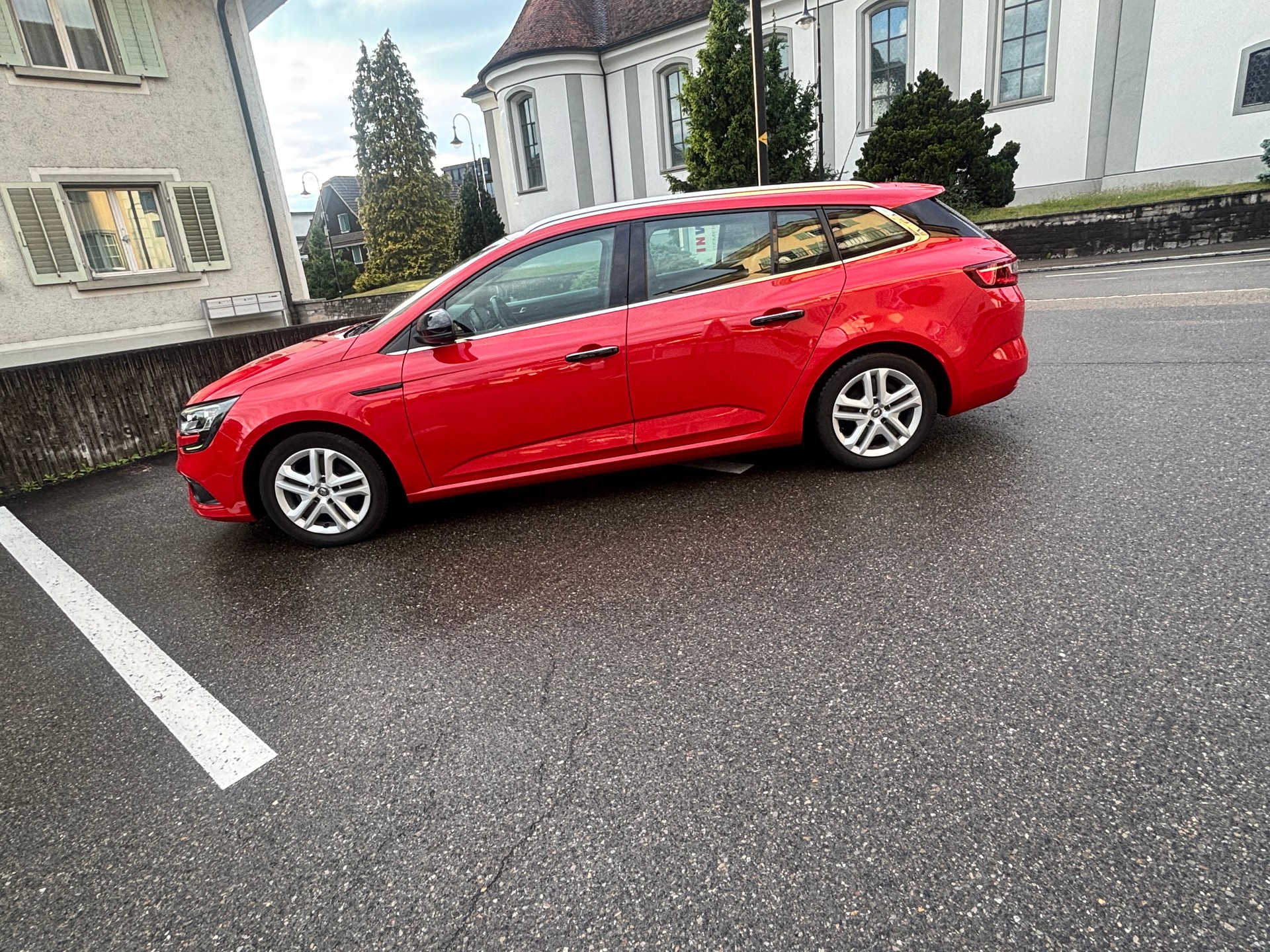 RENAULT Mégane Grandtour 1.5 dCi Business EDC-image-9