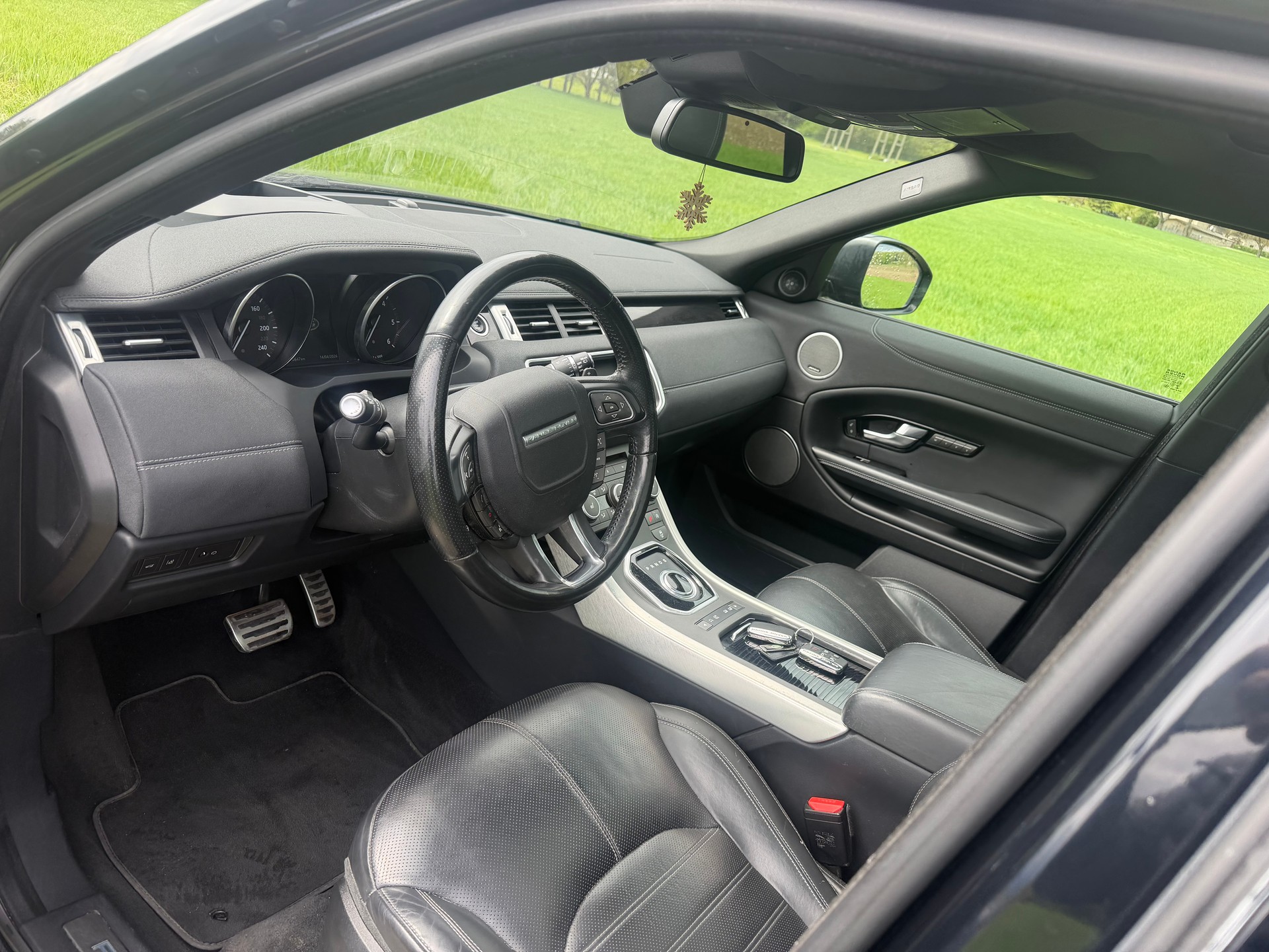 LAND ROVER Range Rover Evoque 2.0 TD4 HSE Dynamic AT9-image-13