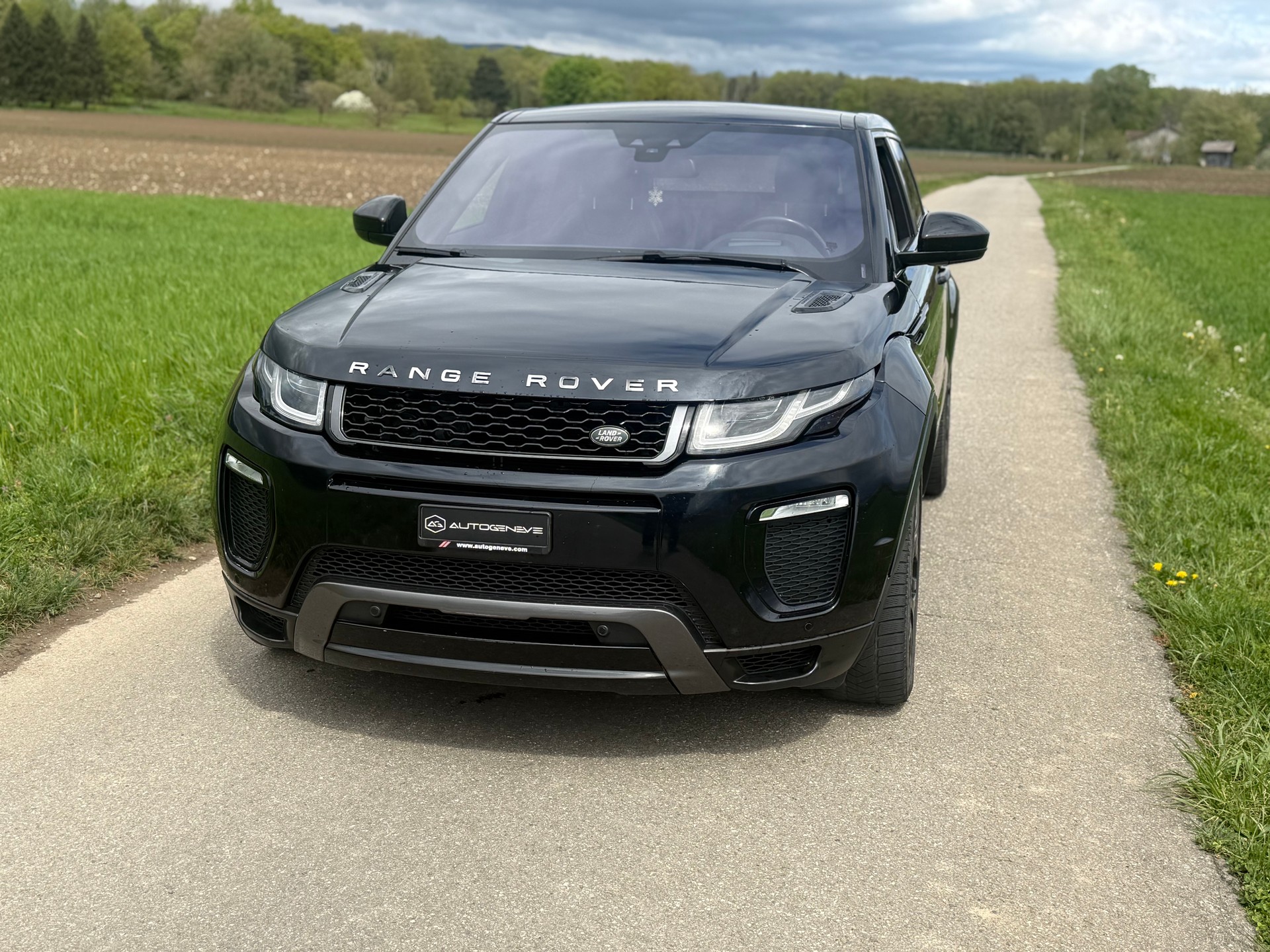 LAND ROVER Range Rover Evoque 2.0 TD4 HSE Dynamic AT9-image-1