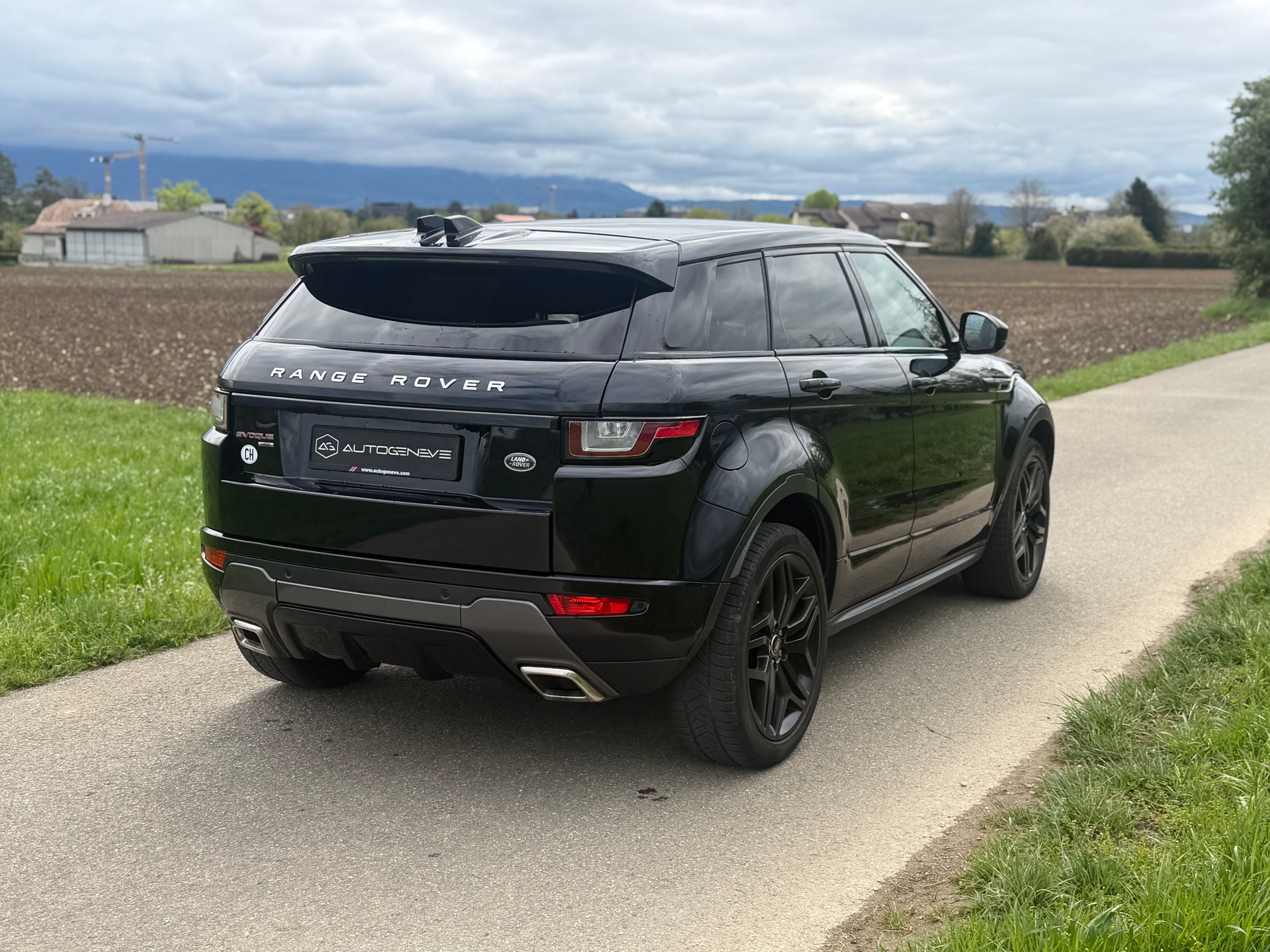 LAND ROVER Range Rover Evoque 2.0 TD4 HSE Dynamic AT9-image-9