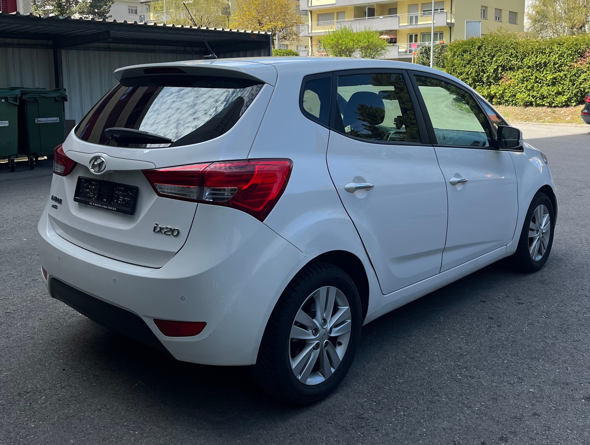 HYUNDAI iX20 1.6 Premium Automatic-image-8