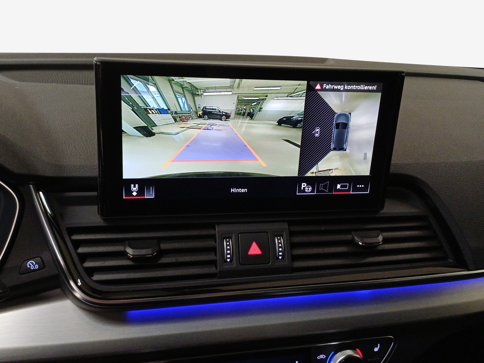AUDI Q5 55 TFSI e PHEV S line quattro S-tronic-image-14