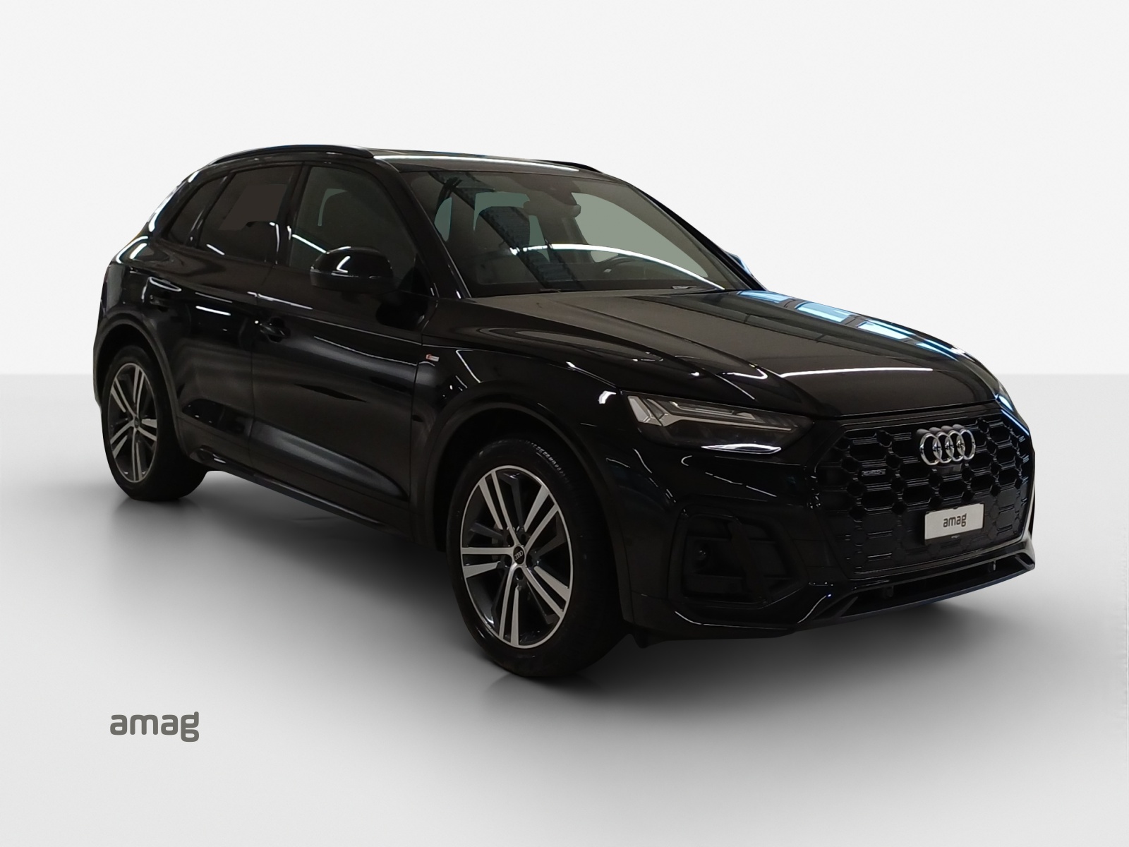 AUDI Q5 55 TFSI e PHEV S line quattro S-tronic-image-5