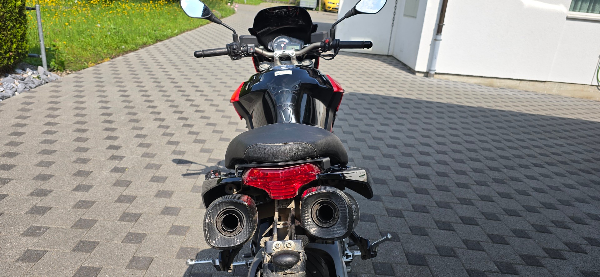 APRILIA SL 750 Shiver ABS-image-4