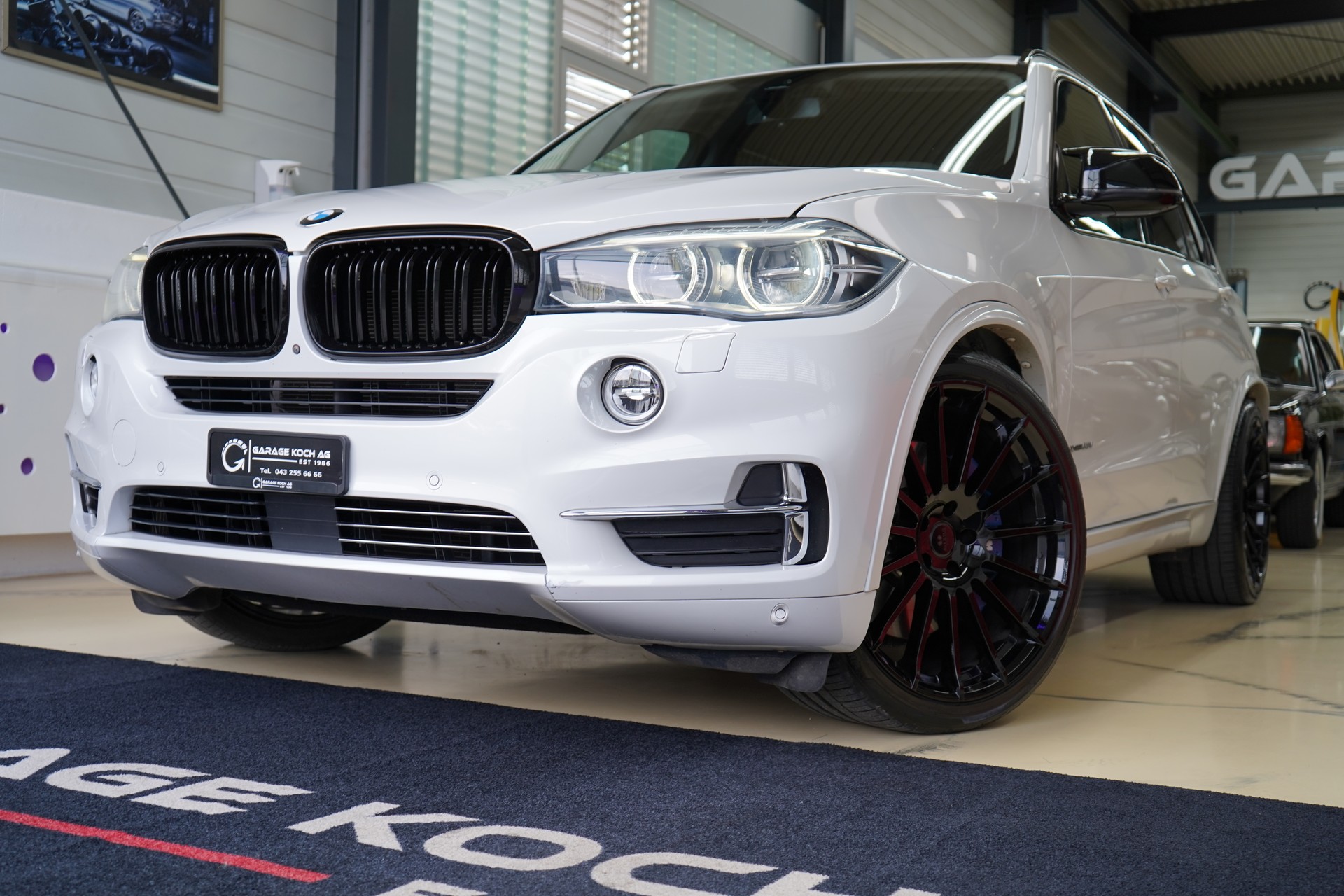 BMW X5 xDrive 50i Steptronic-image-1