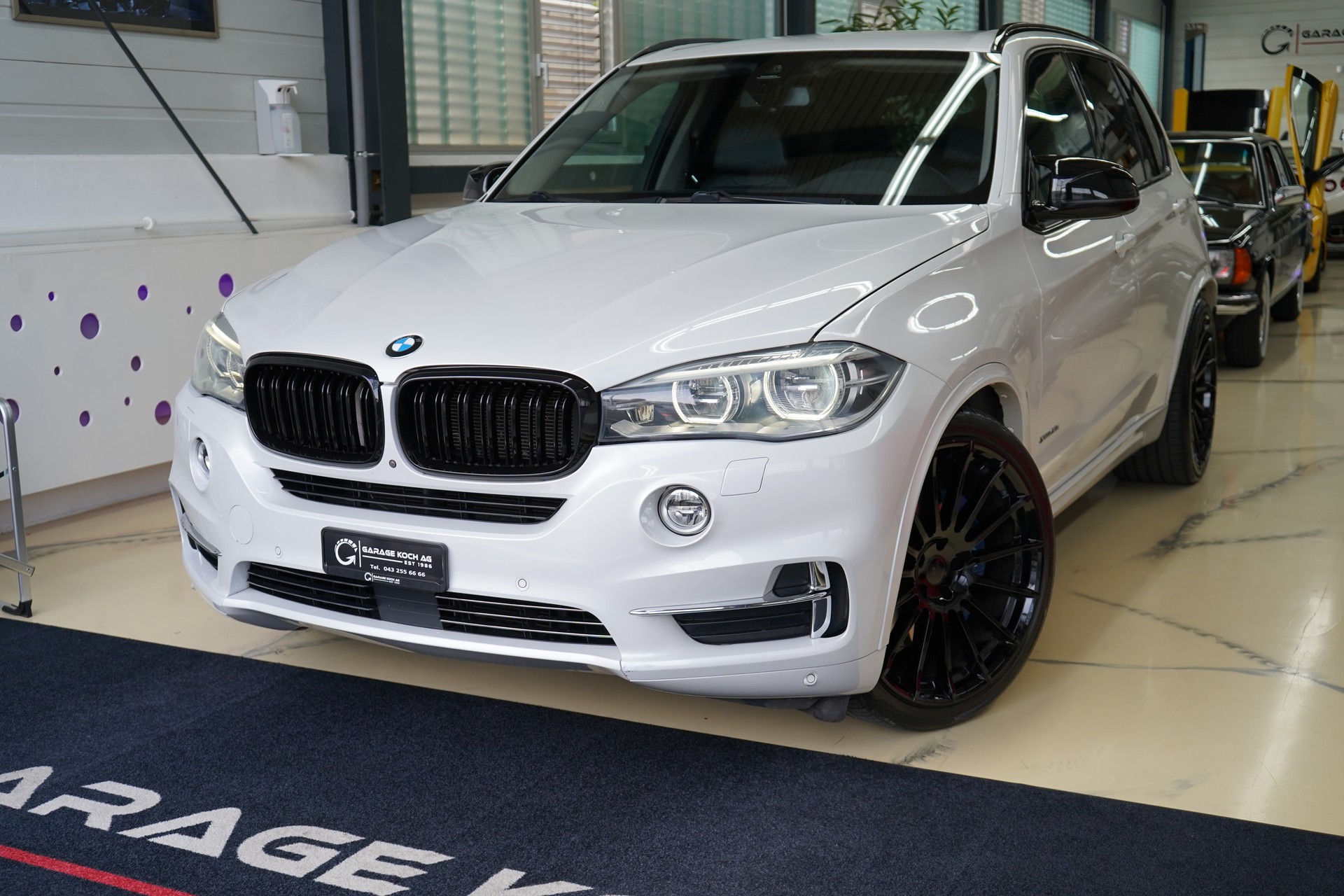 BMW X5 xDrive 50i Steptronic-image-0