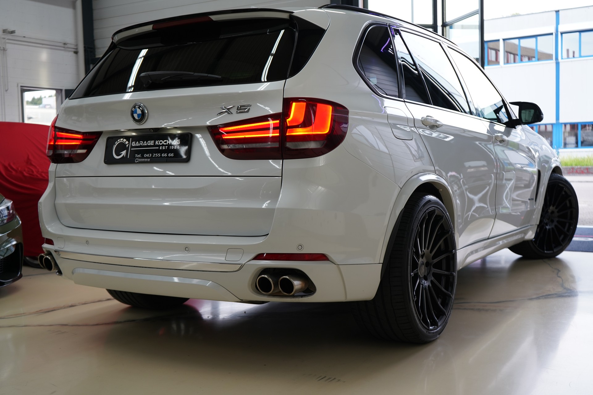 BMW X5 xDrive 50i Steptronic-image-9