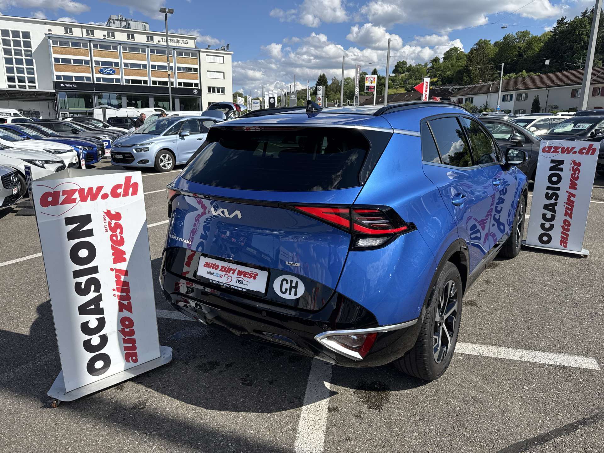 KIA Sportage 1.6 T-GDi HEV TECH 230PS Automat-image-2