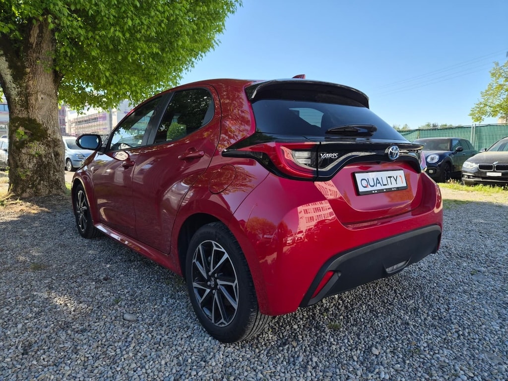 TOYOTA Yaris 1.5 Trend e-CVT-image-3