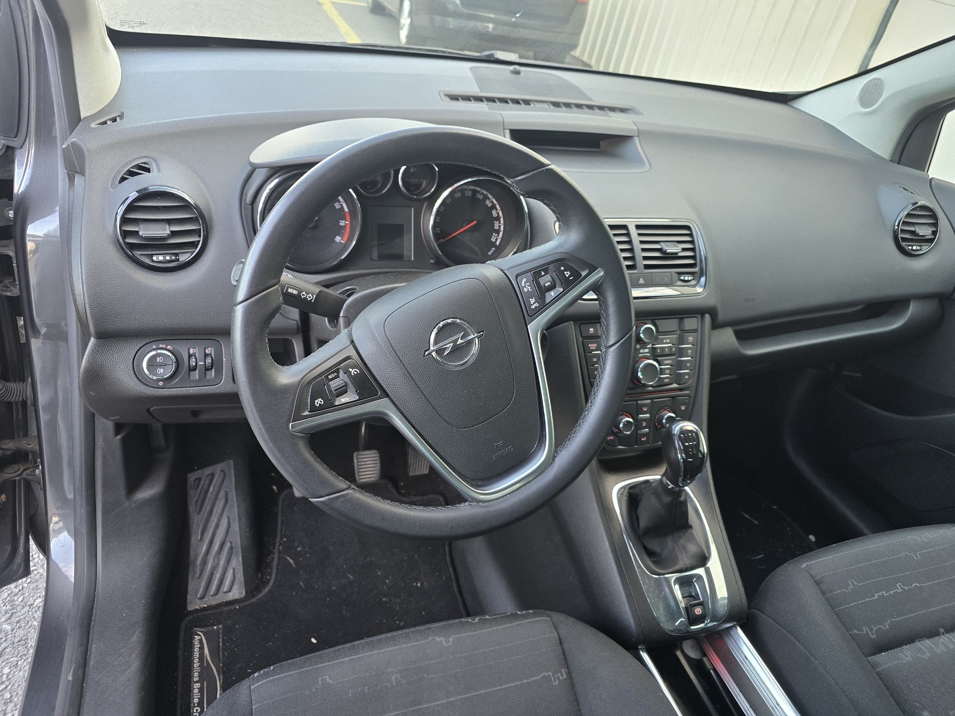 OPEL Meriva 1.4 Turbo Enjoy-image-10