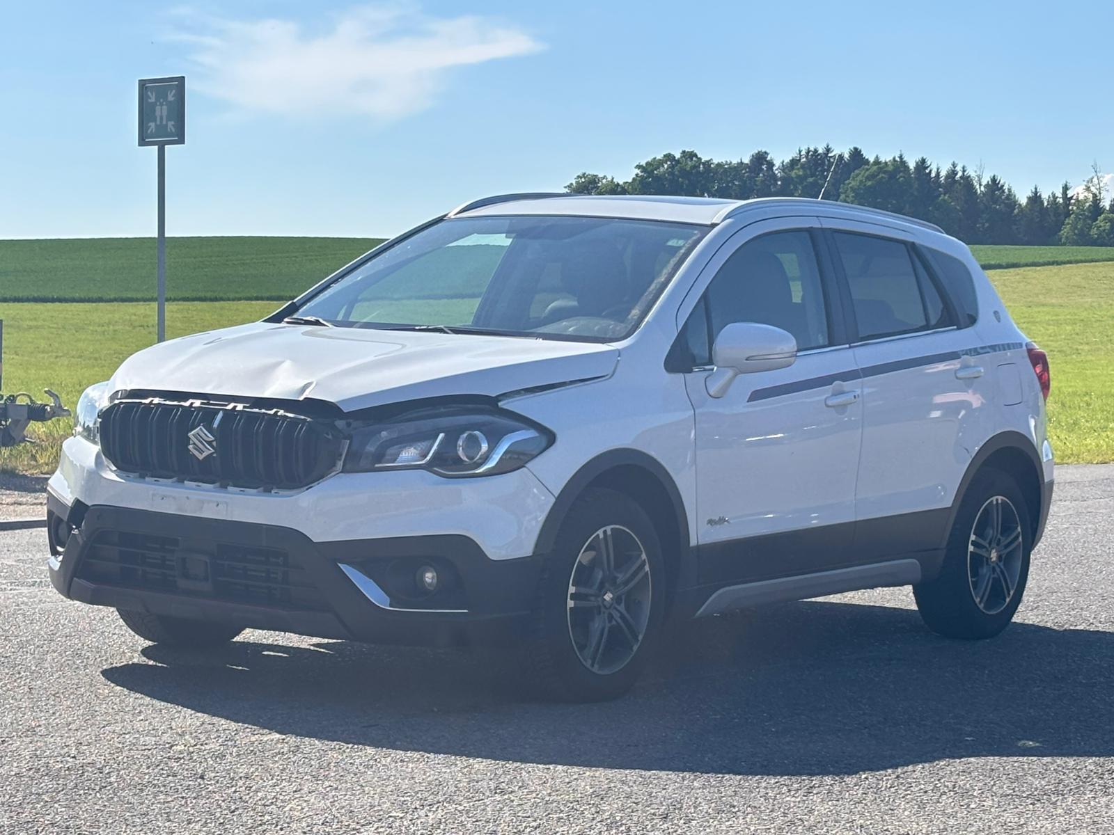 SUZUKI SX4 S-Cross 1.4 16V Compact Top 4WD Automatic