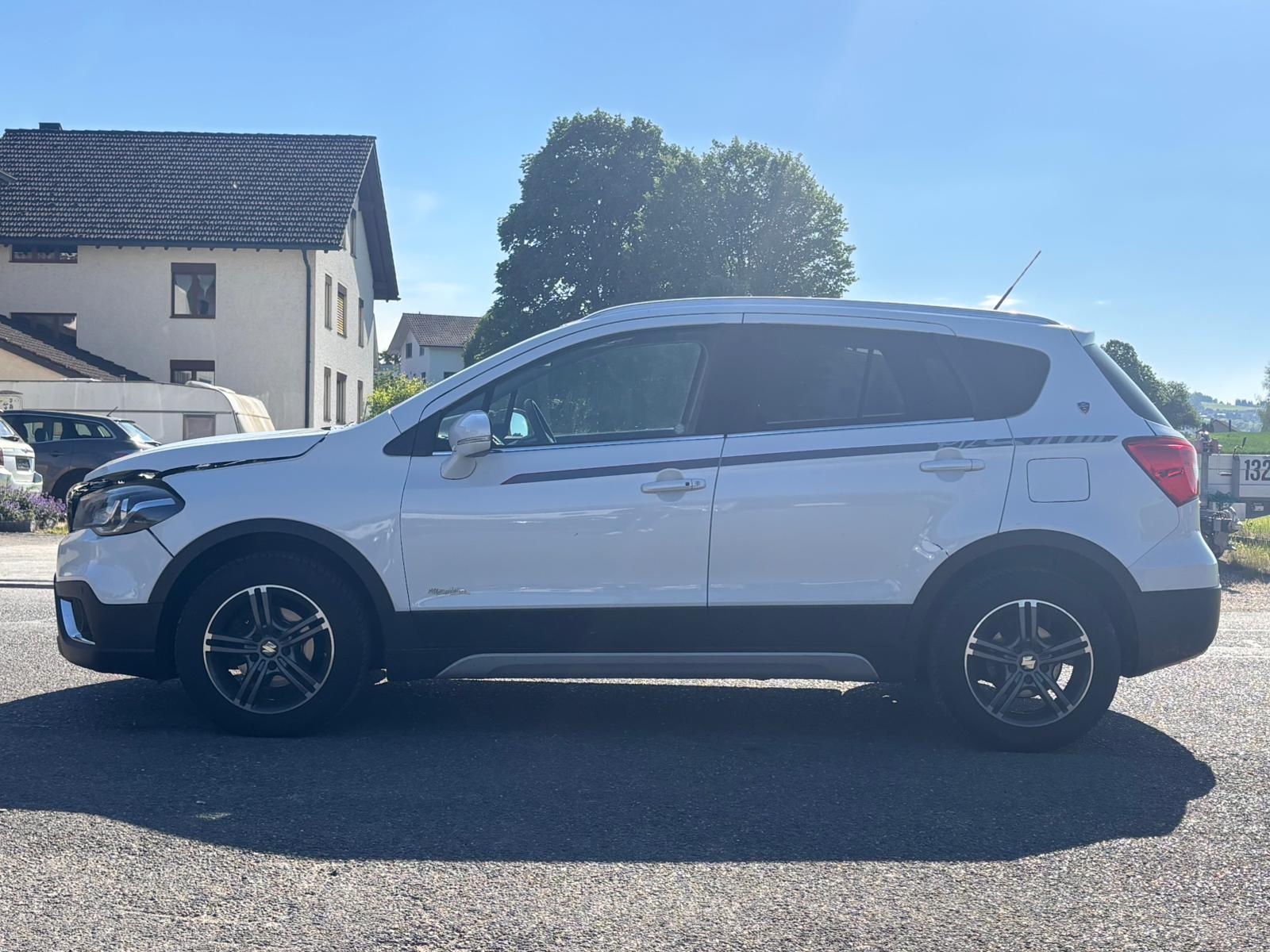 SUZUKI SX4 S-Cross 1.4 16V Compact Top 4WD Automatic-image-7