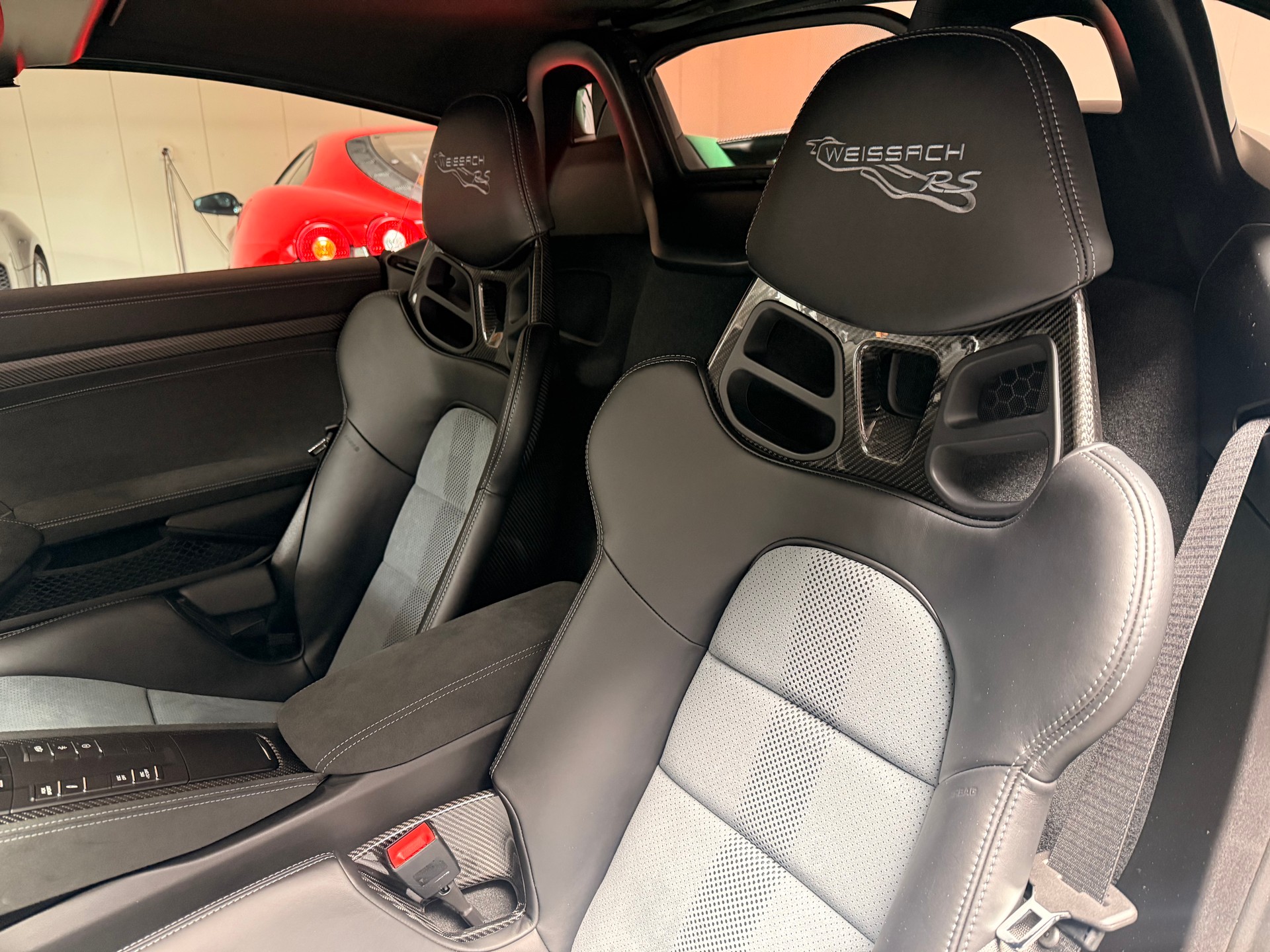 PORSCHE 718 Boxster Spyder RS PDK Weissach-image-6
