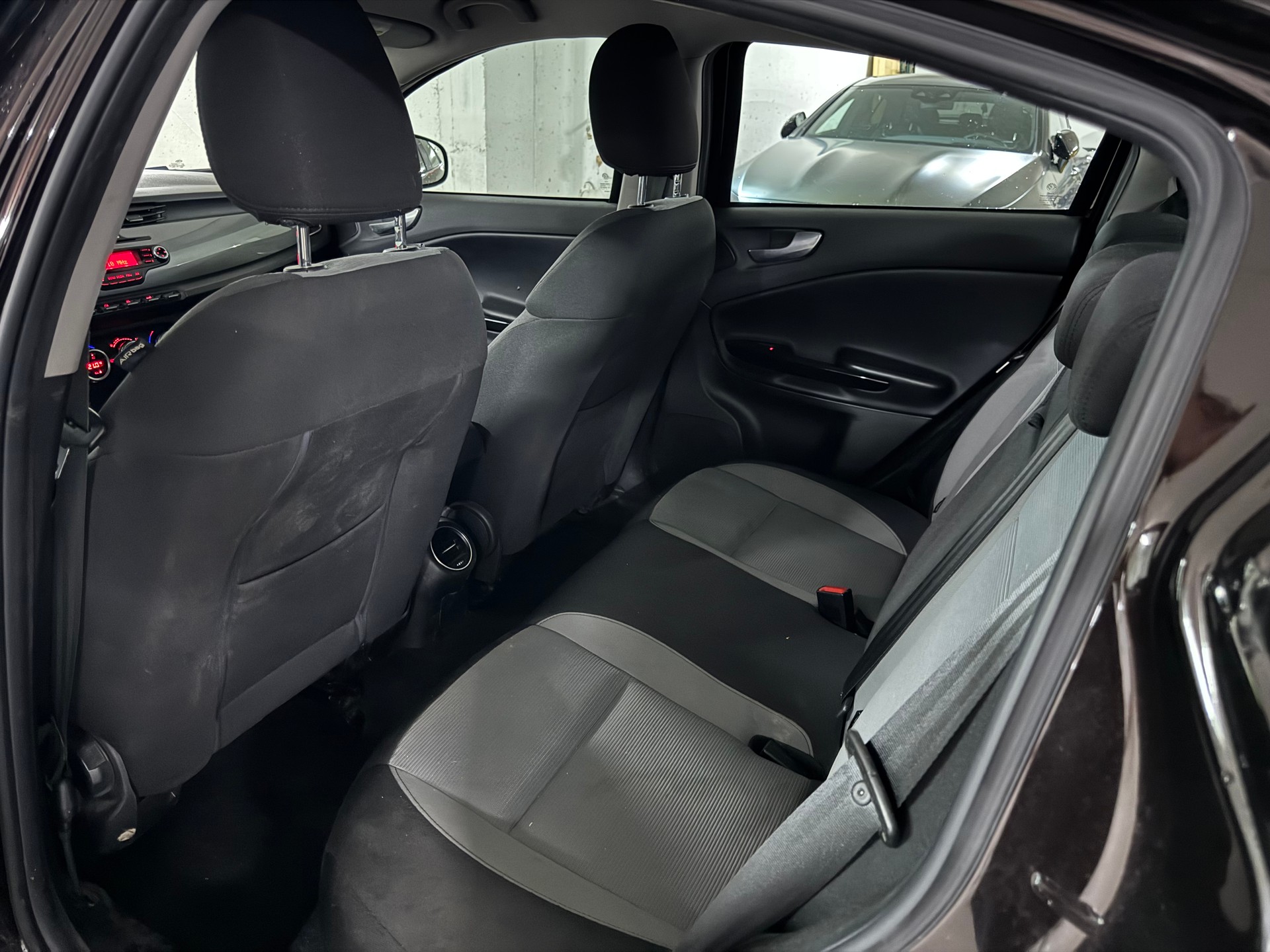 ALFA ROMEO Giulietta 1.4 T Progression 1-Hand-image-12