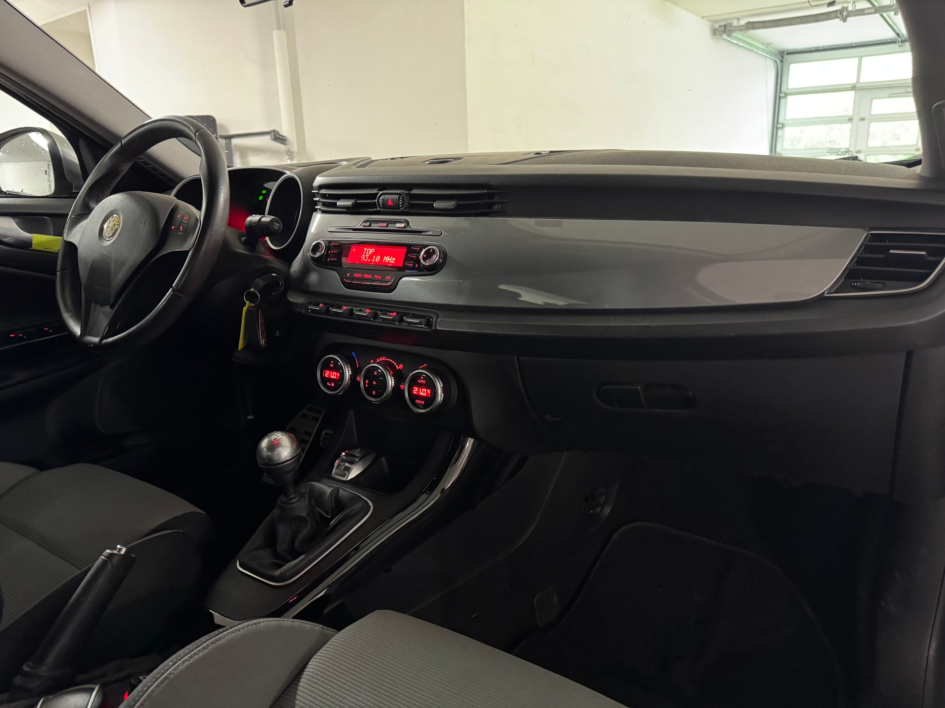 ALFA ROMEO Giulietta 1.4 T Progression 1-Hand-image-11