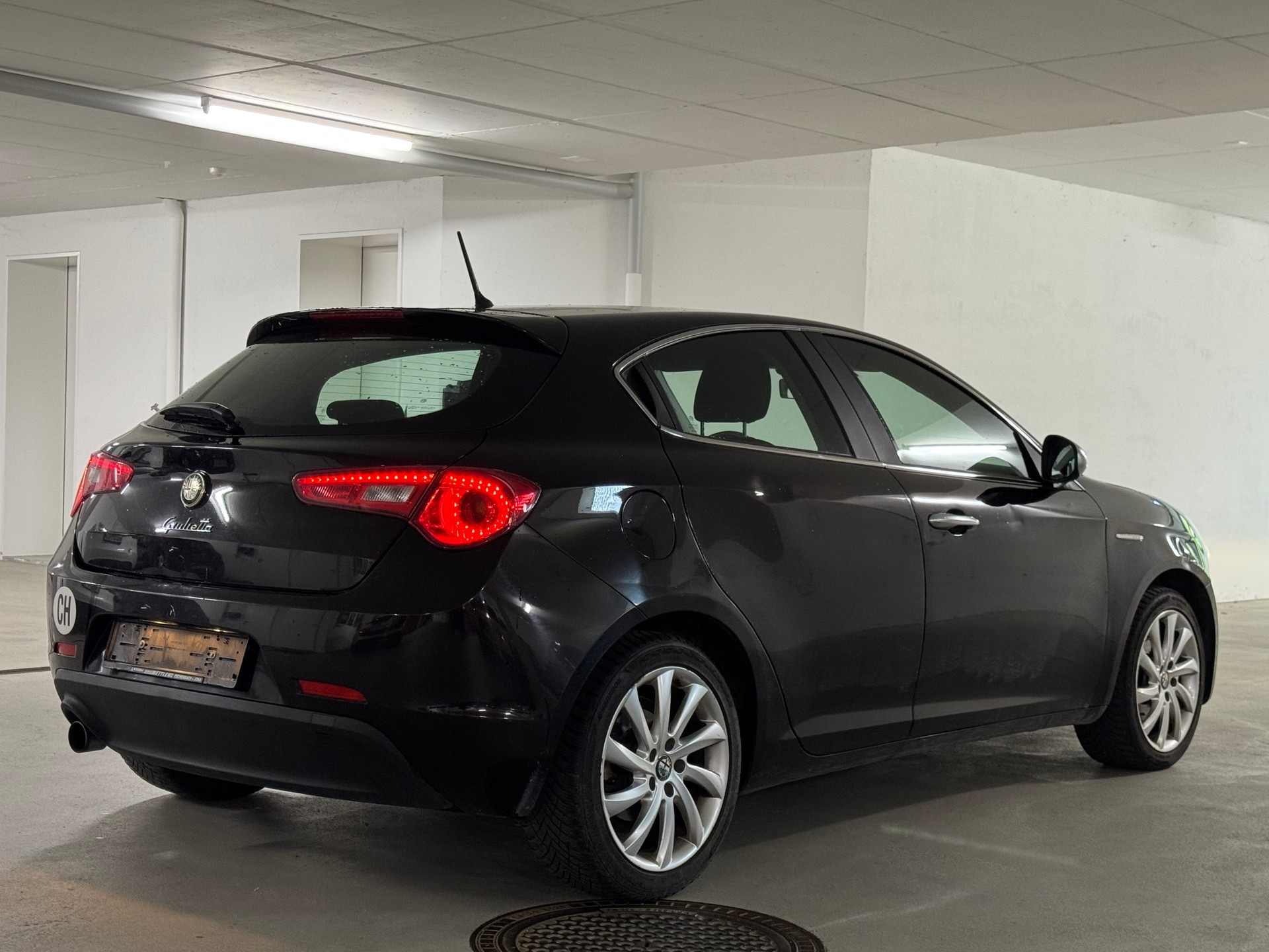 ALFA ROMEO Giulietta 1.4 T Progression 1-Hand-image-6