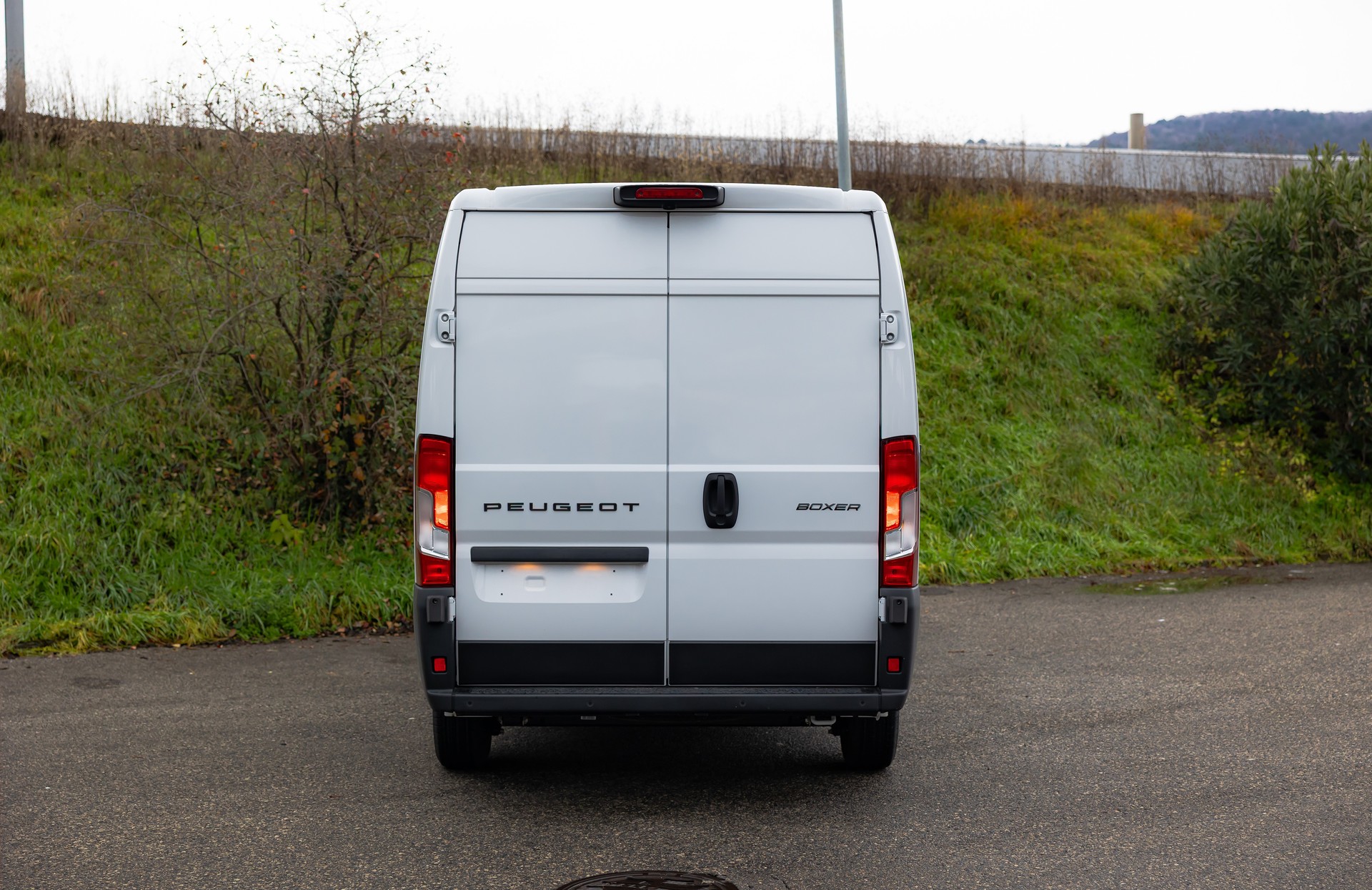 PEUGEOT Boxer 2.2 HDI L2H2 335-image-3