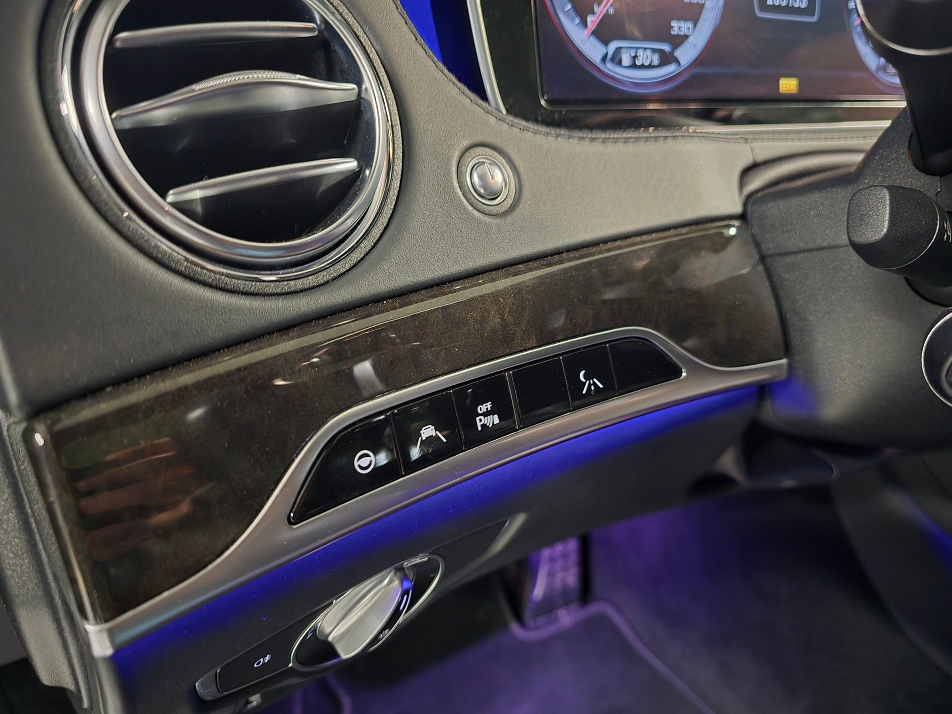 MERCEDES-BENZ S 63 AMG L 4Matic Speedshift MCT-image-17