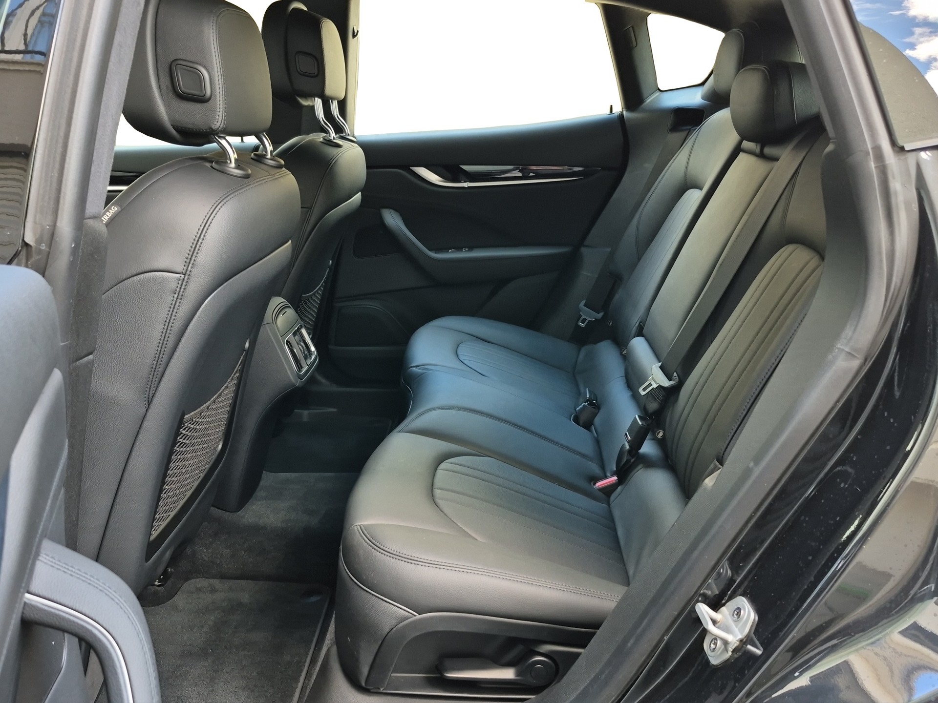 MASERATI Levante 3.0 V6 Essence Automatica-image-8