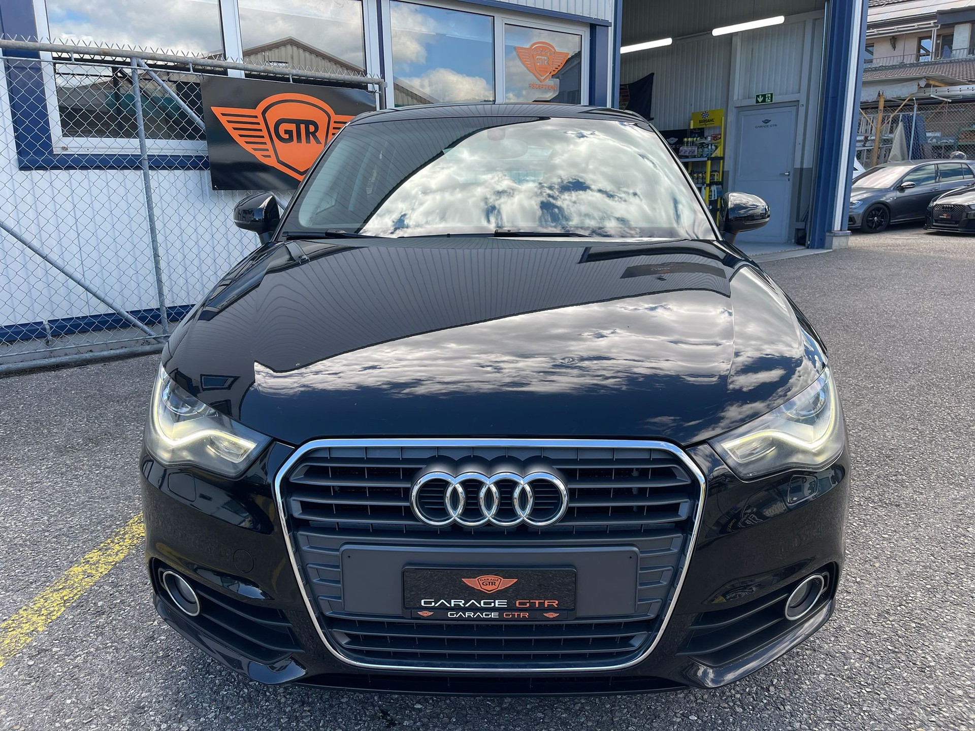 AUDI A1 Sportback 1.4 TFSI Ambition S-tronic-image-1