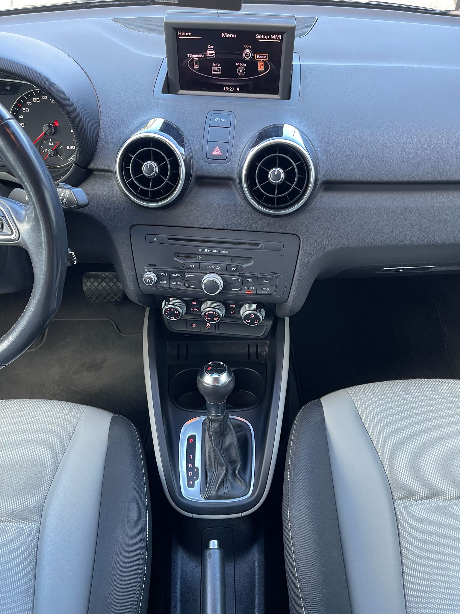 AUDI A1 Sportback 1.4 TFSI Ambition S-tronic-image-9
