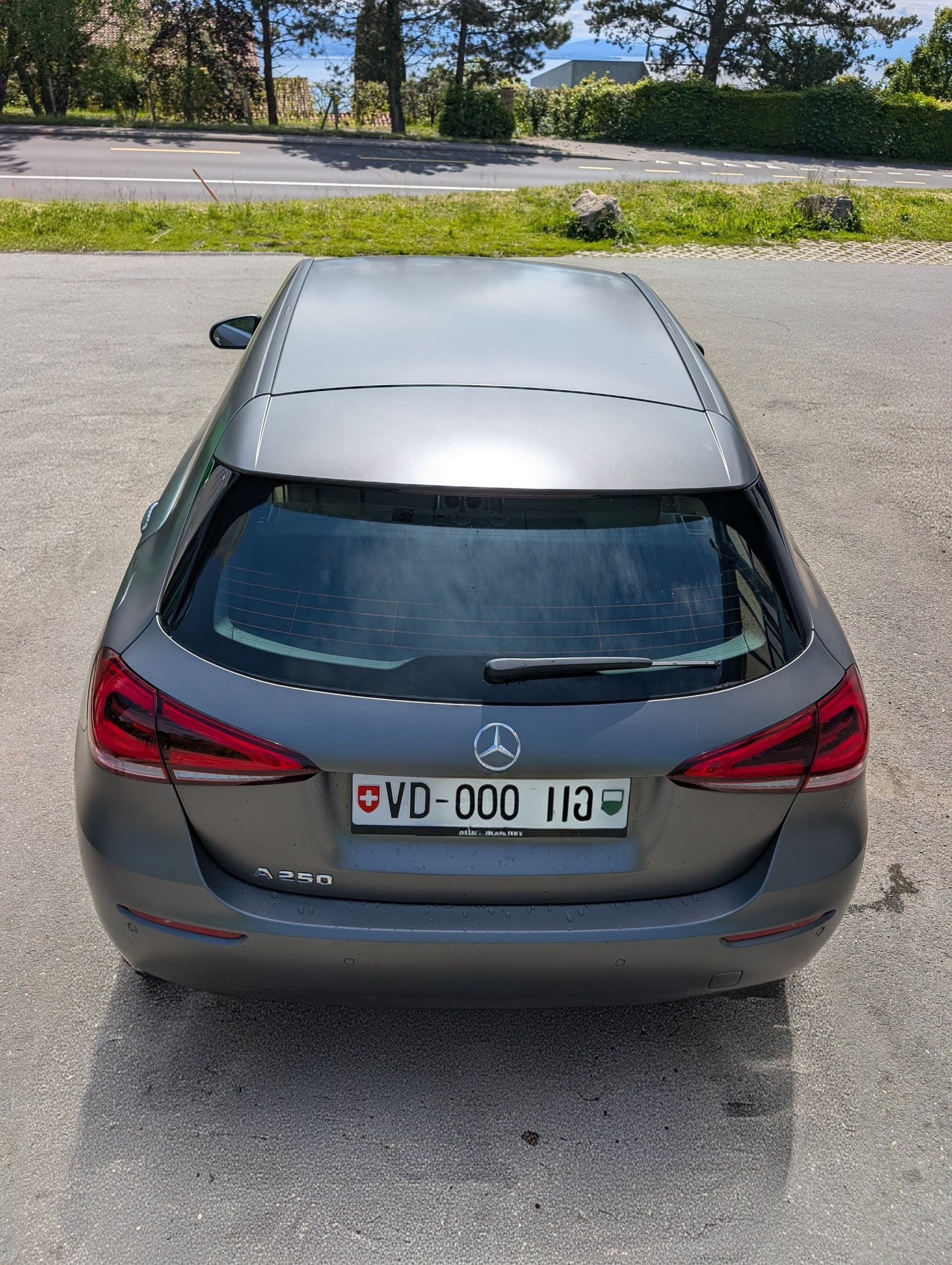 MERCEDES-BENZ A 250 Progressive-image-2