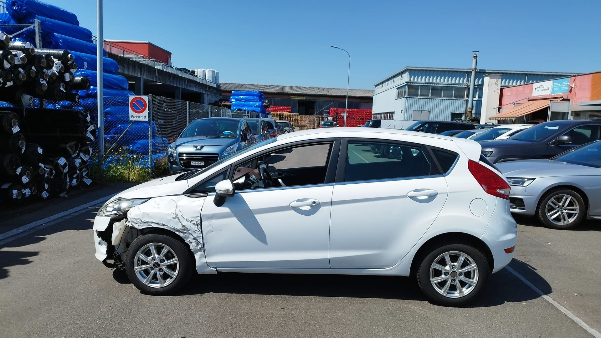FORD Fiesta 1.4 16V Titanium Automatic-image-5