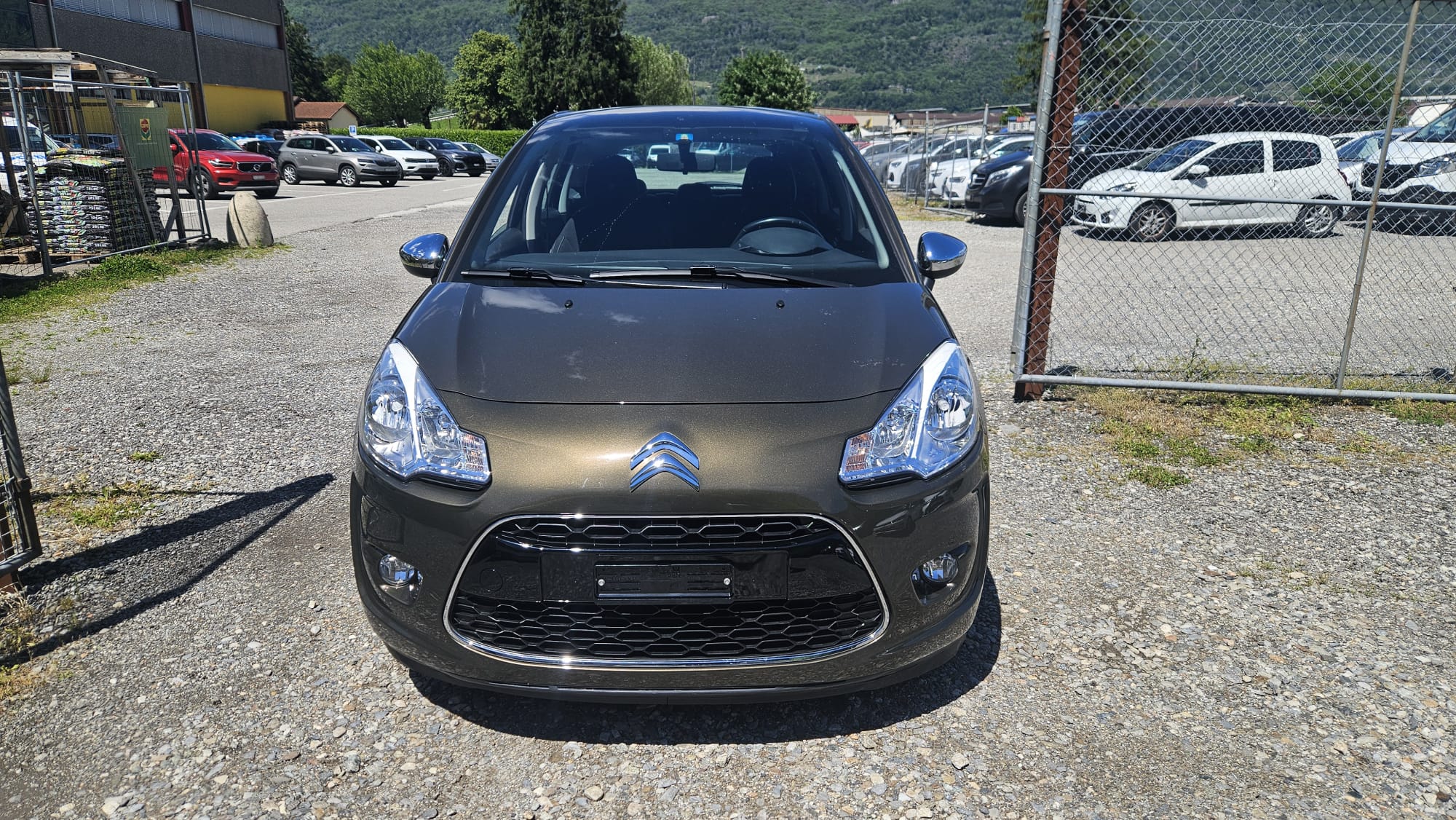 Car photo