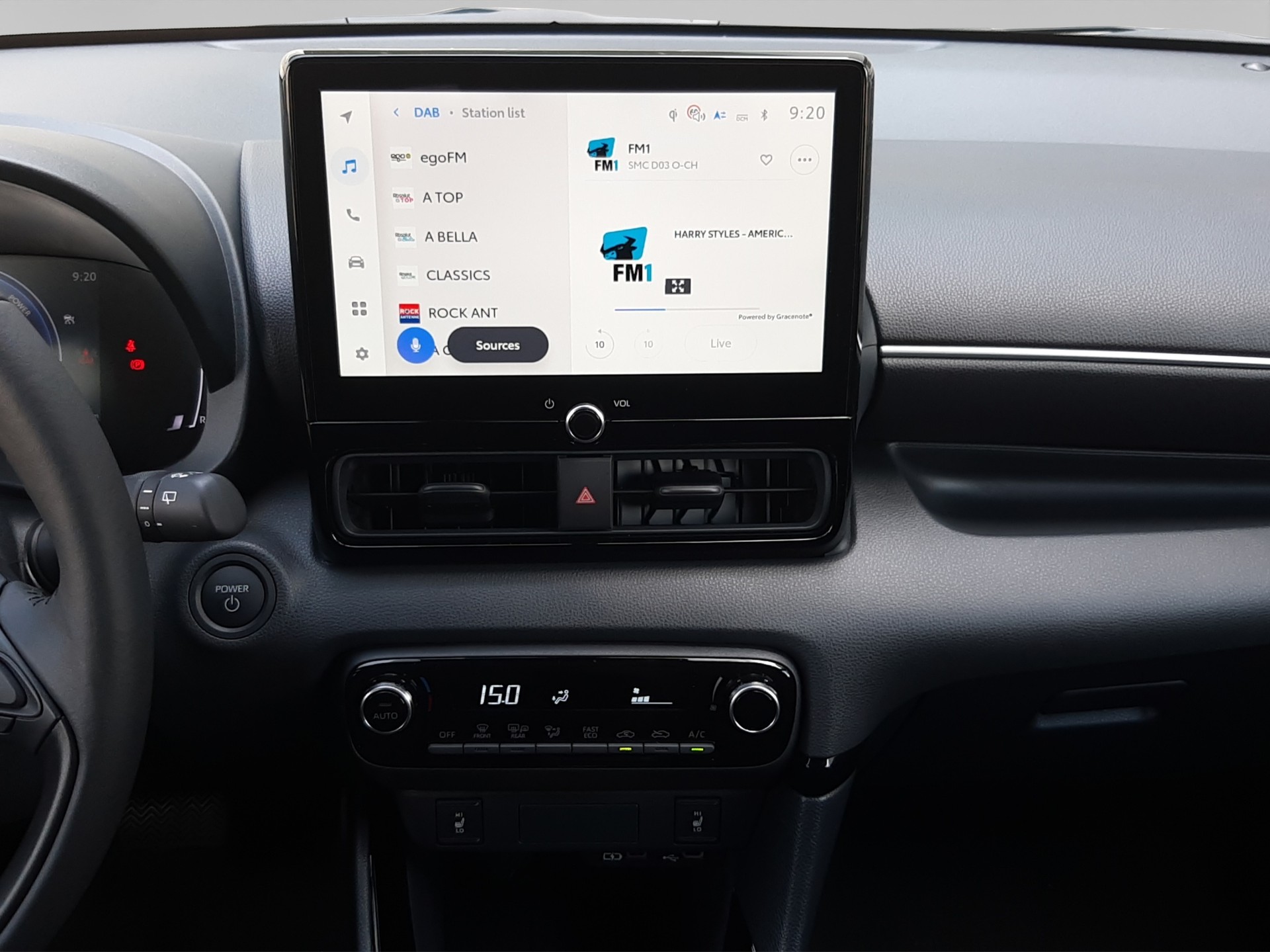 TOYOTA Yaris 1.5 VVT-i HSD Trend-image-13