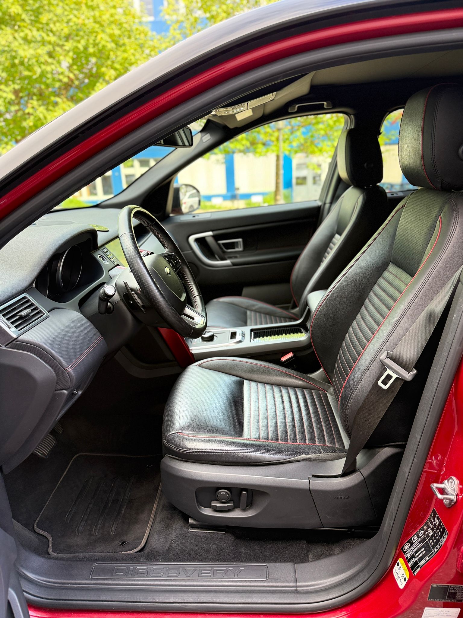 LAND ROVER Discovery Sport 2.0 Si4 290 Dynamic-image-8