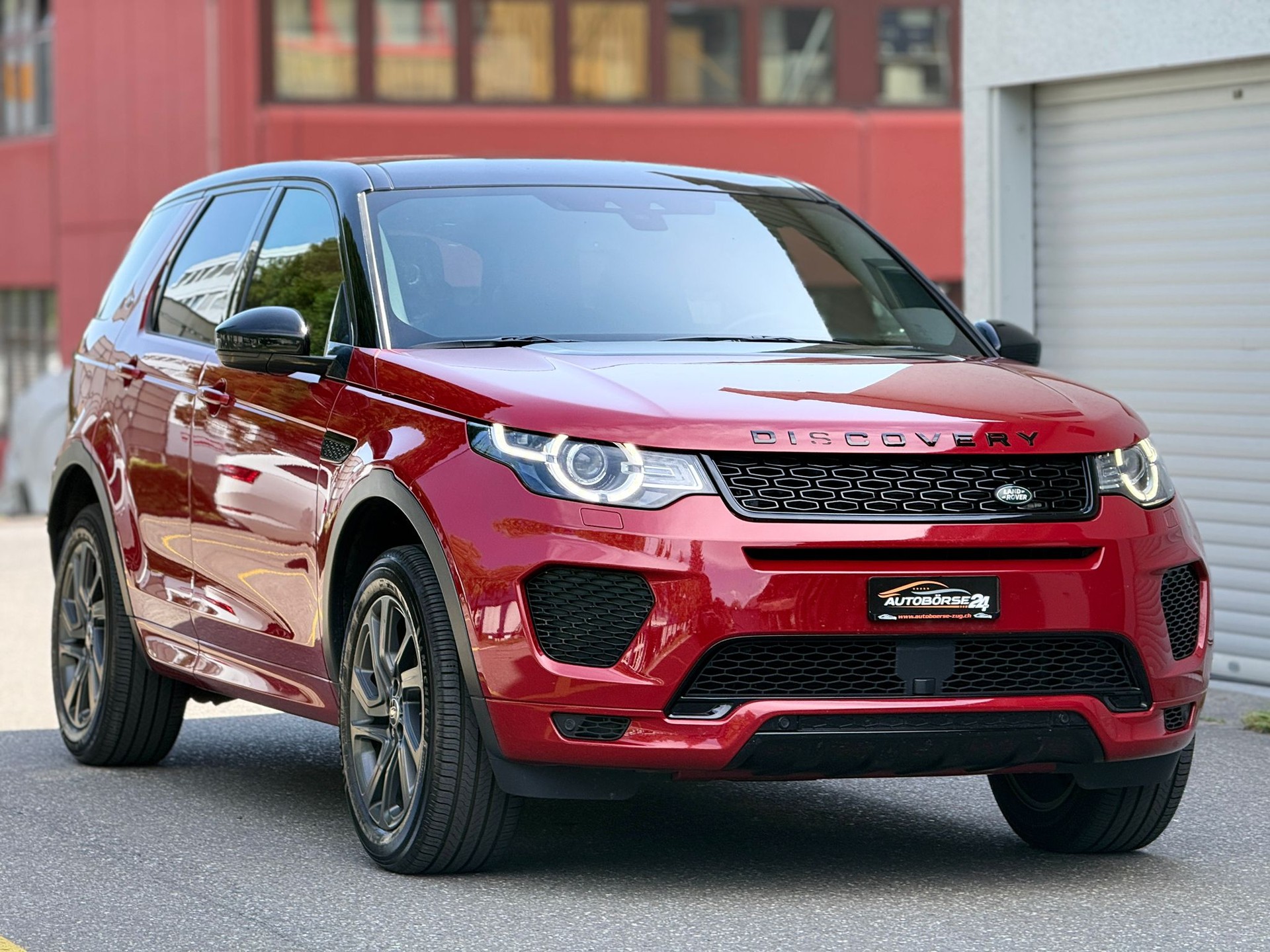 LAND ROVER Discovery Sport 2.0 Si4 290 Dynamic-showroom-element-1