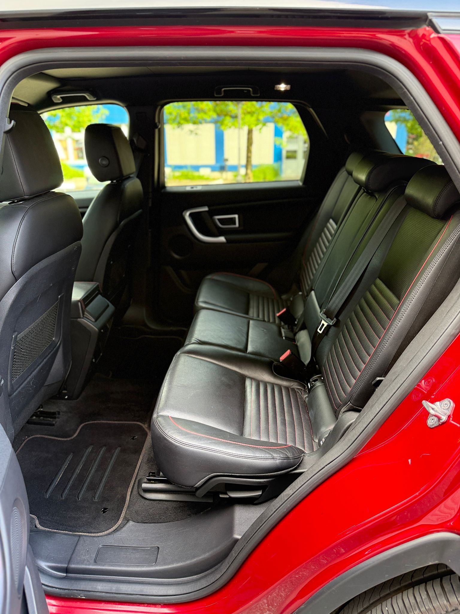 LAND ROVER Discovery Sport 2.0 Si4 290 Dynamic-image-21
