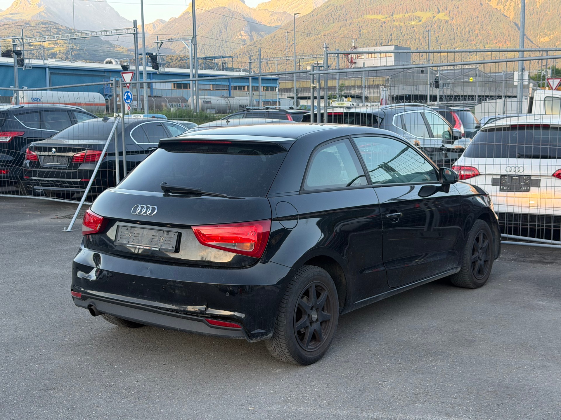 AUDI A1 1.0 TFSI Design S-tronic-image-5