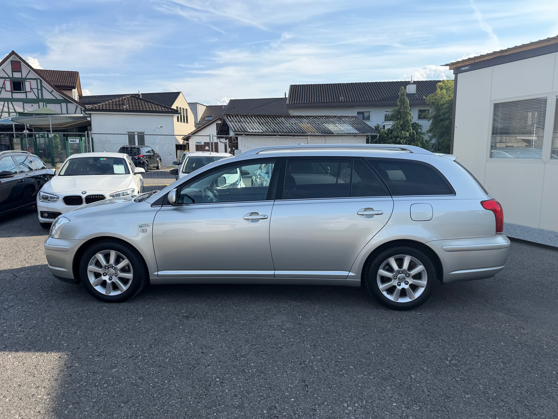 TOYOTA Avensis 2.2D-4 D CleanPower Linea Sol Sportswagon-image-6